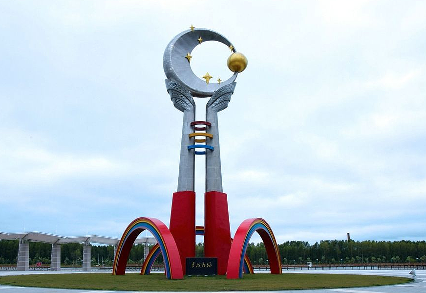 路口雕塑设计定制公司