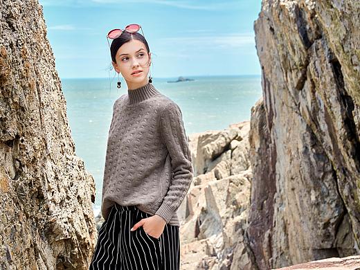 一组羊绒衫画册节选