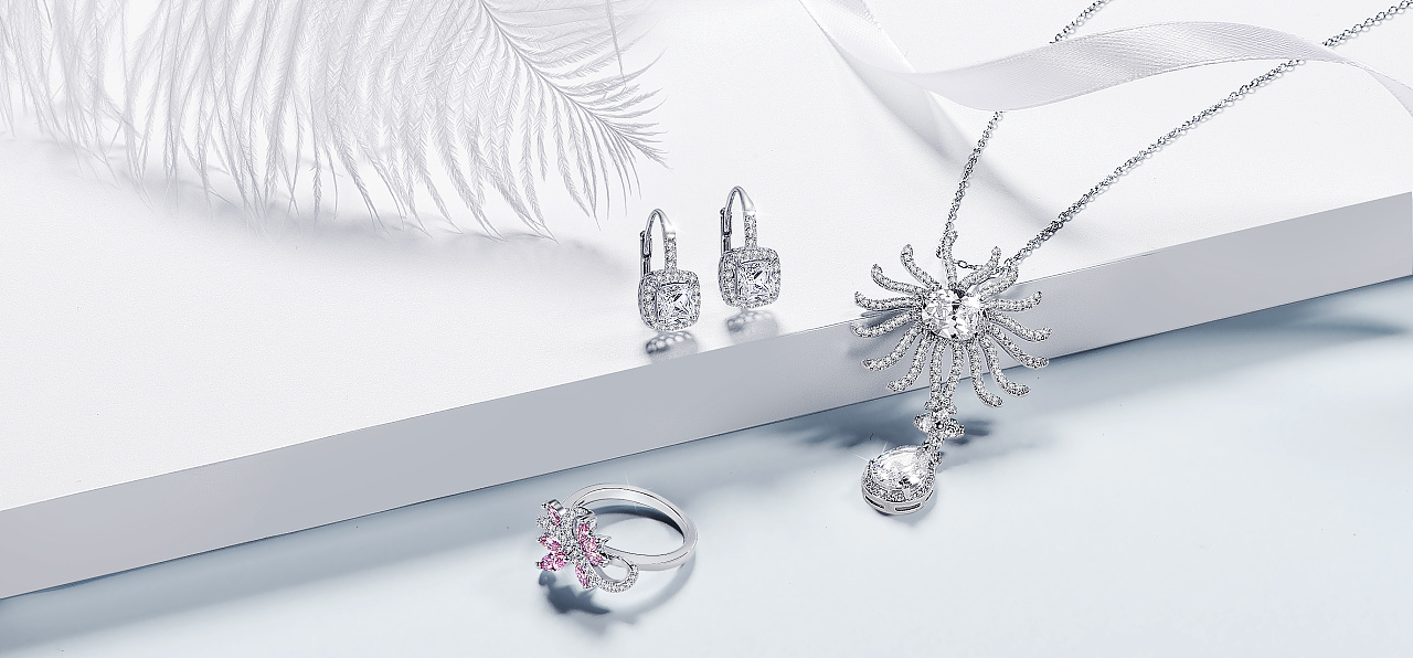 一些饰品广告拍摄精修