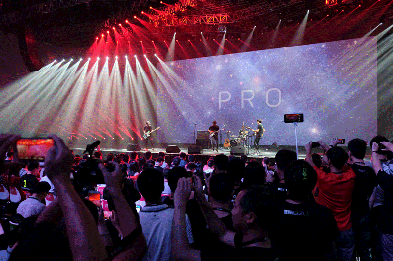 魅族pro5发布会动图集合，汪峰、逃跑计划和热情的魅友们！（图ZMzQzMzYwMTI=） - 人文/纪实摄影 - 站酷设计师盛了碗饭原创素材 - 站酷ZCOOL
