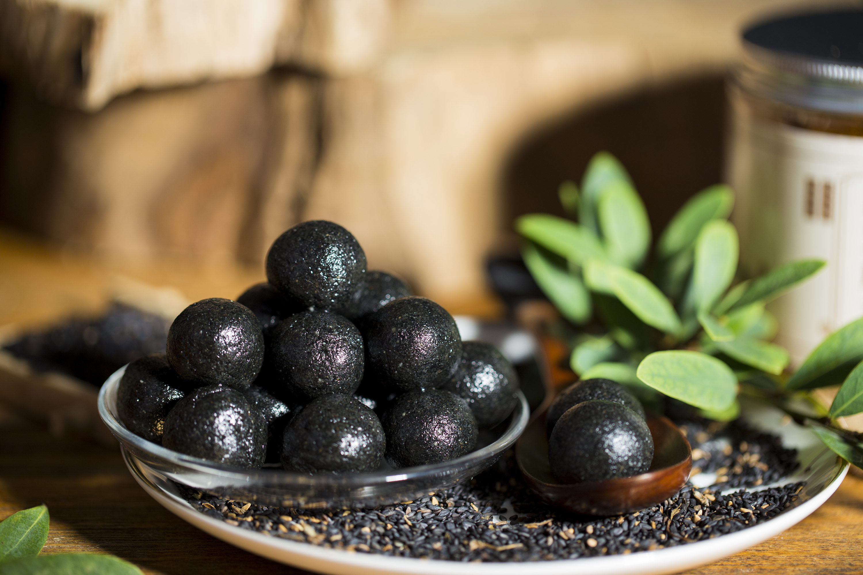 娪妧食光九蒸九晒黑芝麻丸