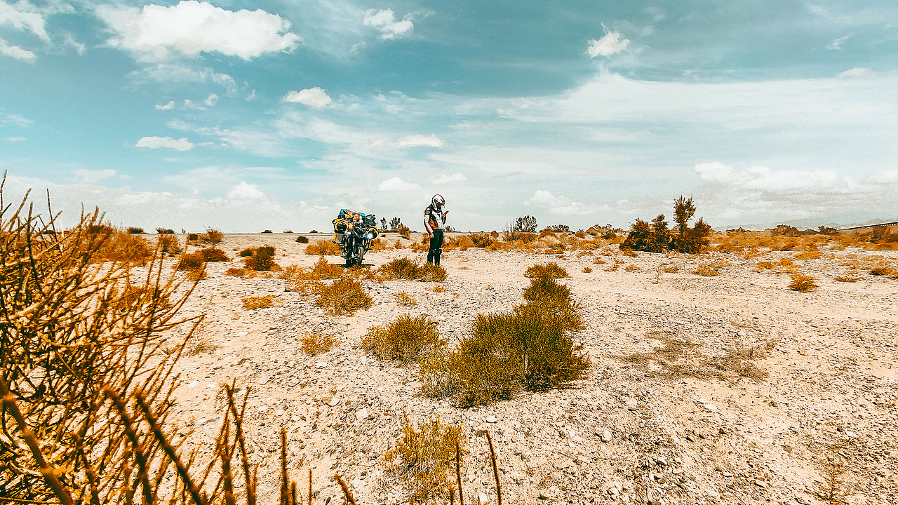 2020年川藏线摩托车旅行（图ZMjM4MDY3MDI0） - 人文/纪实摄影 - 站酷设计师程弎益原创素材 - 站酷ZCOOL