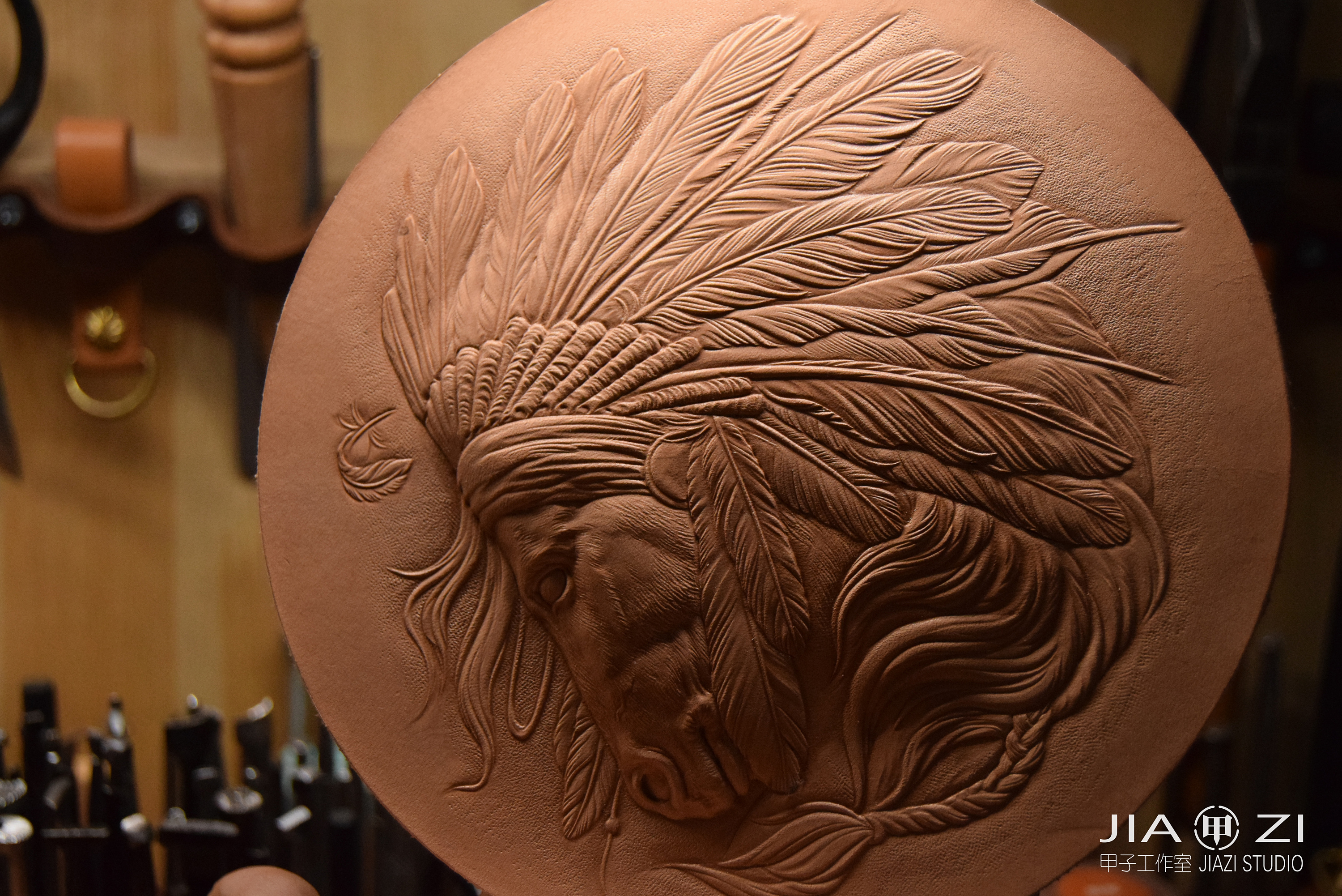 甲子工作室 原创皮雕皮具 日式印第安系列背包 酋长