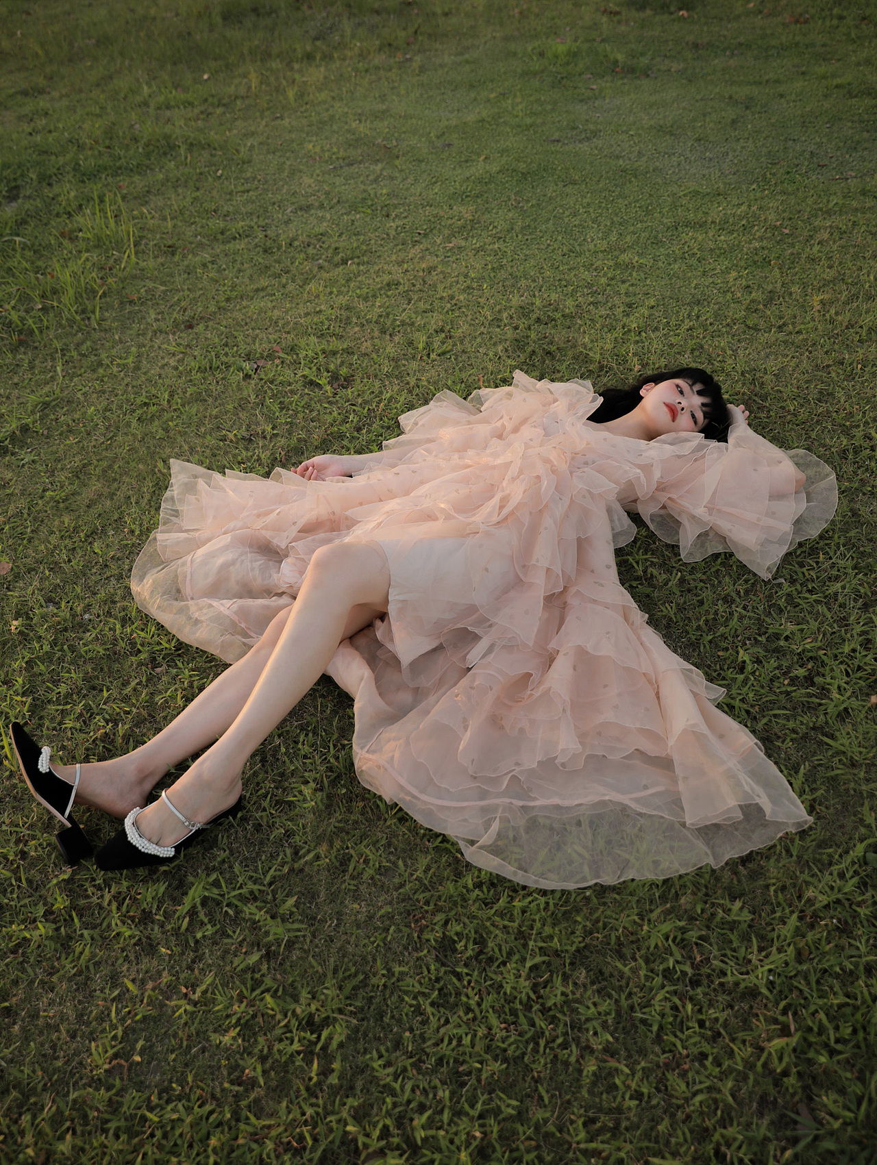 《日暮之歌》（图ZMjIzNzA3Njg0） - 人像摄影 - 站酷设计师摄影师徐弯弯原创素材 - 站酷ZCOOL