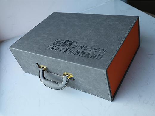 2022新款衣柜橱柜木门板材色卡箱设计制作