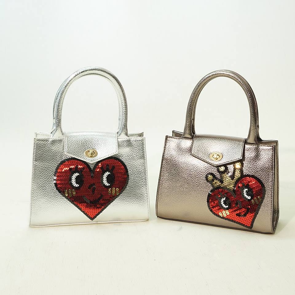 Charles Jang’s Happy Heart 查尔斯桃心 元素街拍八