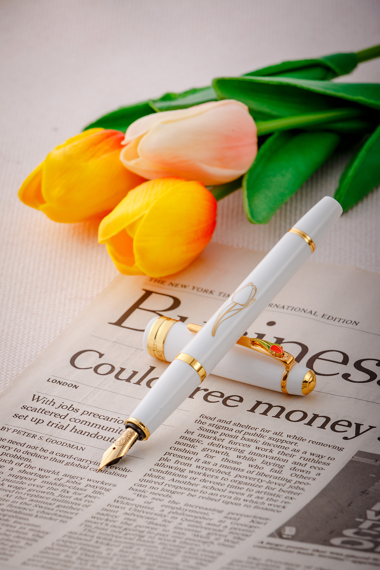 【文创】笔上生花,郁金香的优雅浪漫