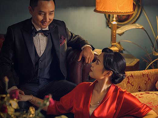 复古情侣人像