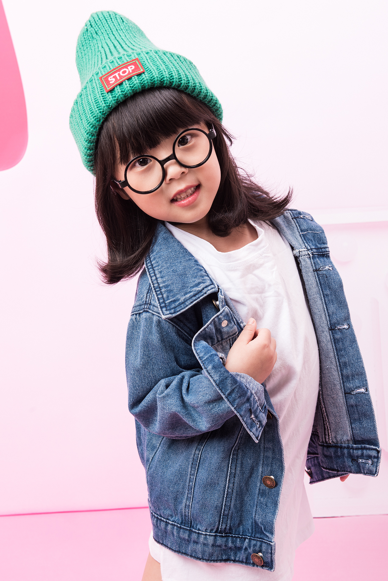 小妹子（圖ZMTM4Mjk2MzA4） - 人像攝影 - 站酷設(shè)計師煮熟的鵪鶉蛋原創(chuàng)素材 - 站酷ZCOOL