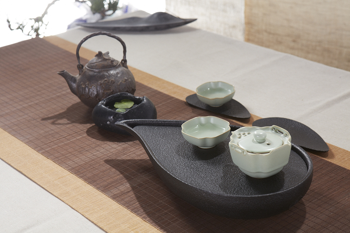 「識人」聞香識女人,品茗認雅士。