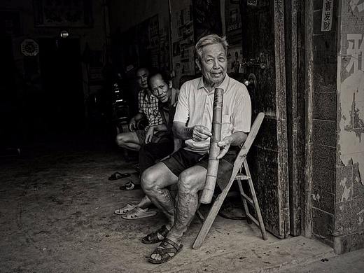 【寂寞的水烟筒】