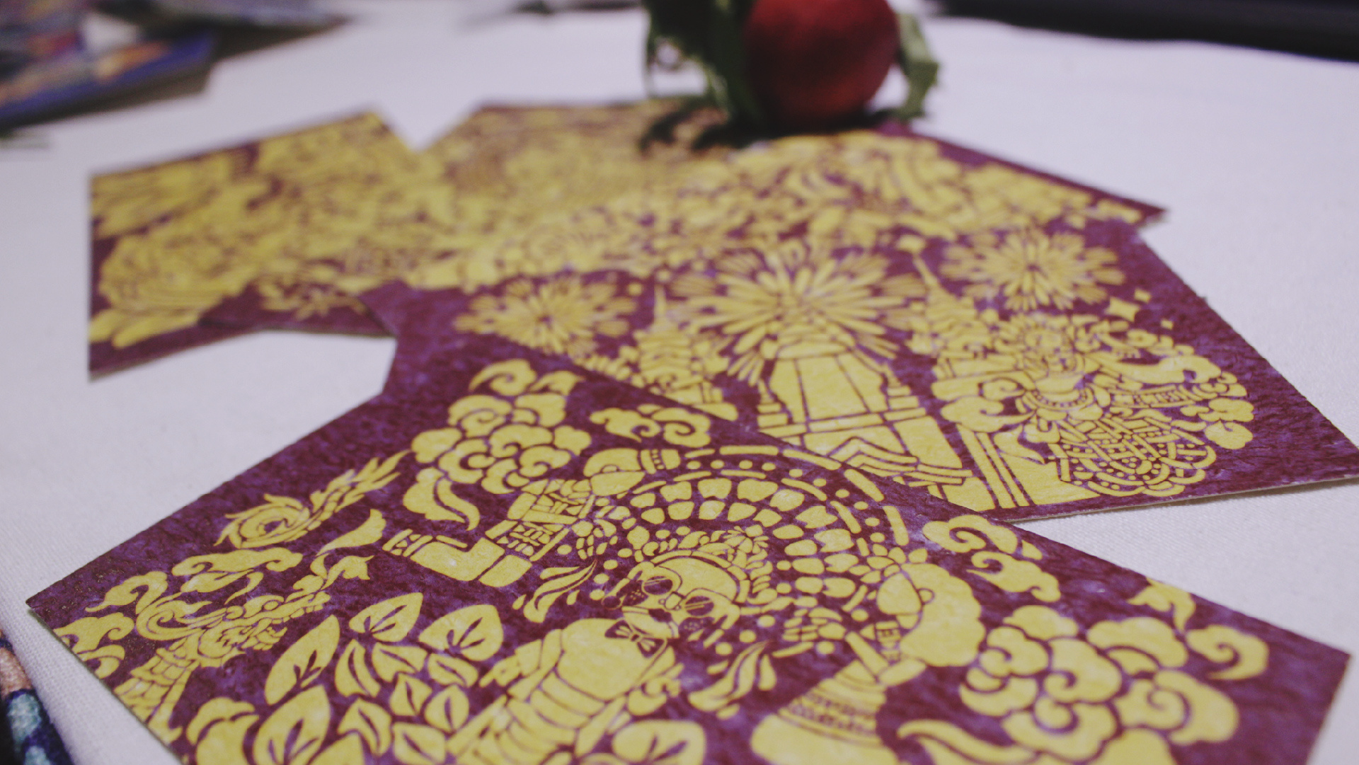 毕设#以金水漏印形式傣族泼水节主题插画设计