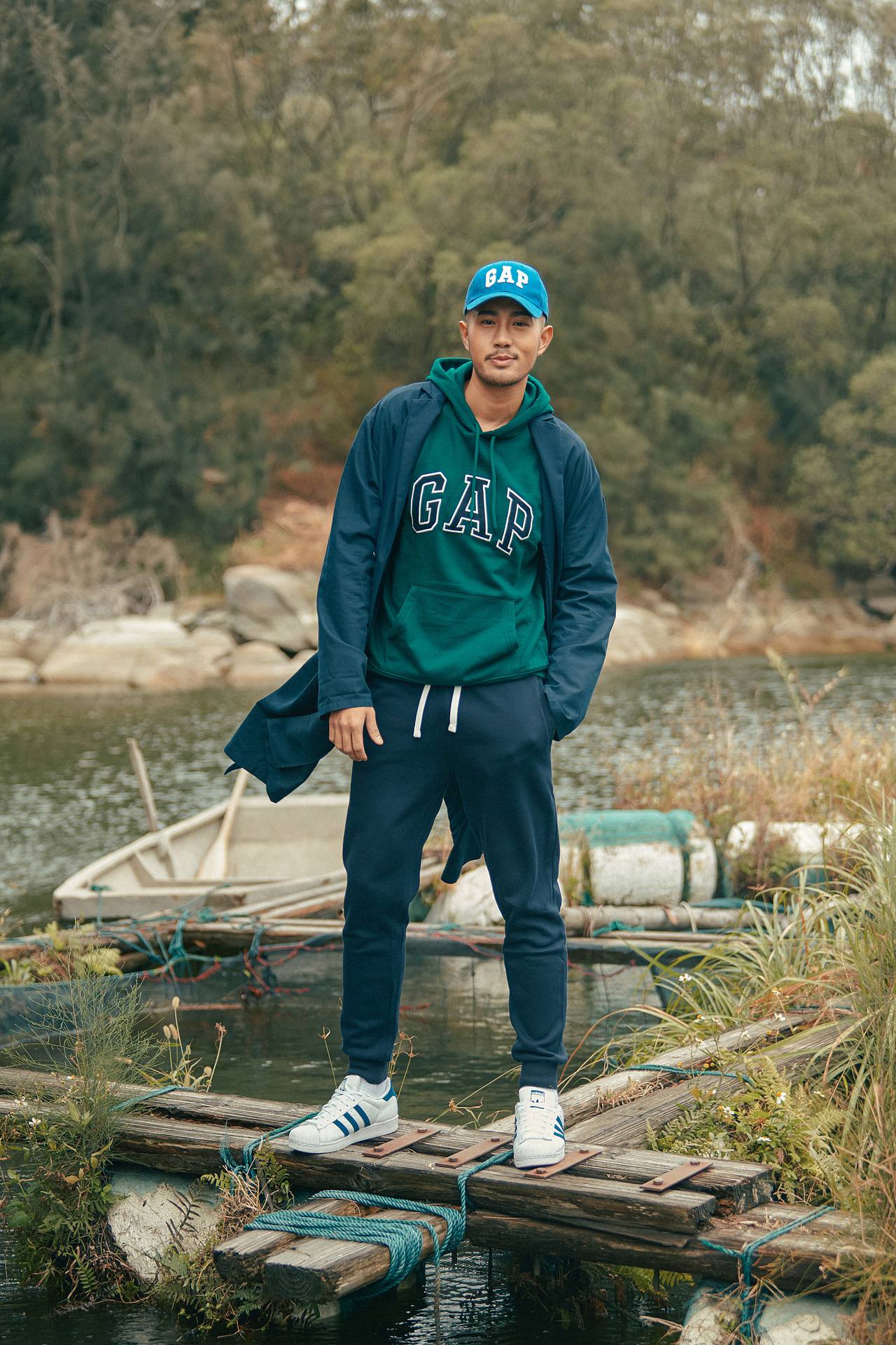 店铺服装模特外景拍摄（图ZMTY5OTY3MTky） - 人像摄影 - 站酷设计师小虫ron原创素材 - 站酷ZCOOL