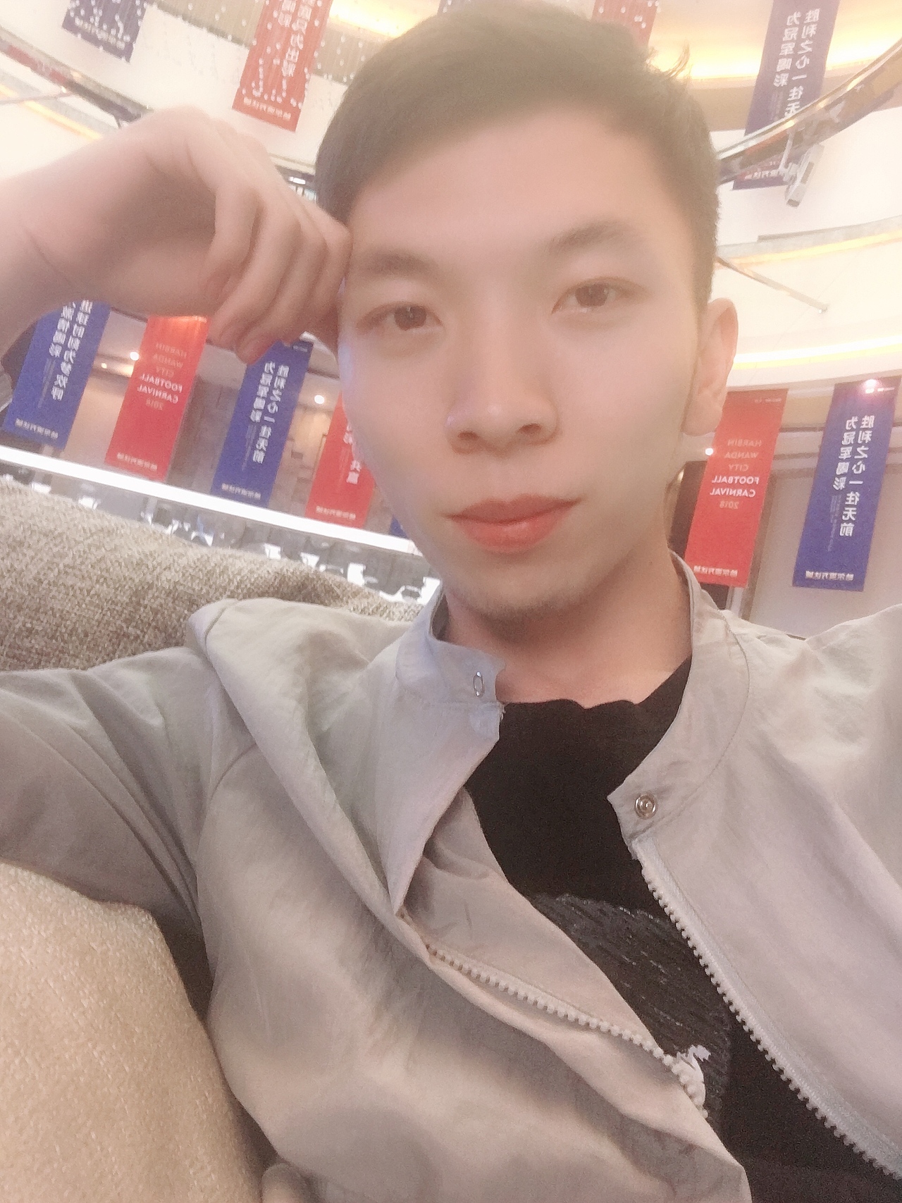 网红钻石郭司令最新照片最新图片最新资料