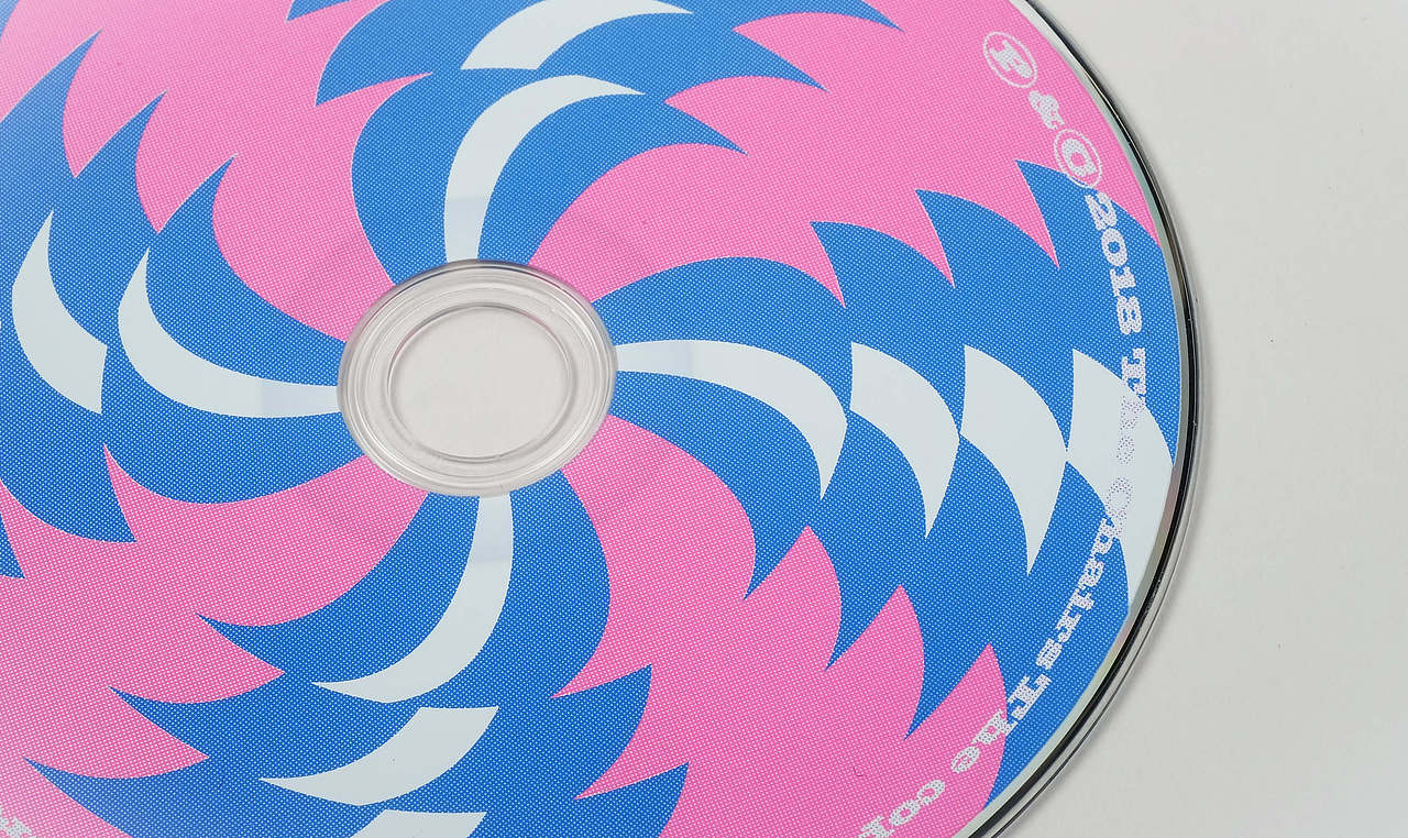 设计分享/LOVELY SUNDAY 樂芙莉聖代（图ZMjU1NDcwMTg0） - 包装 - 站酷设计师BranD杂志原创素材 - 站酷ZCOOL