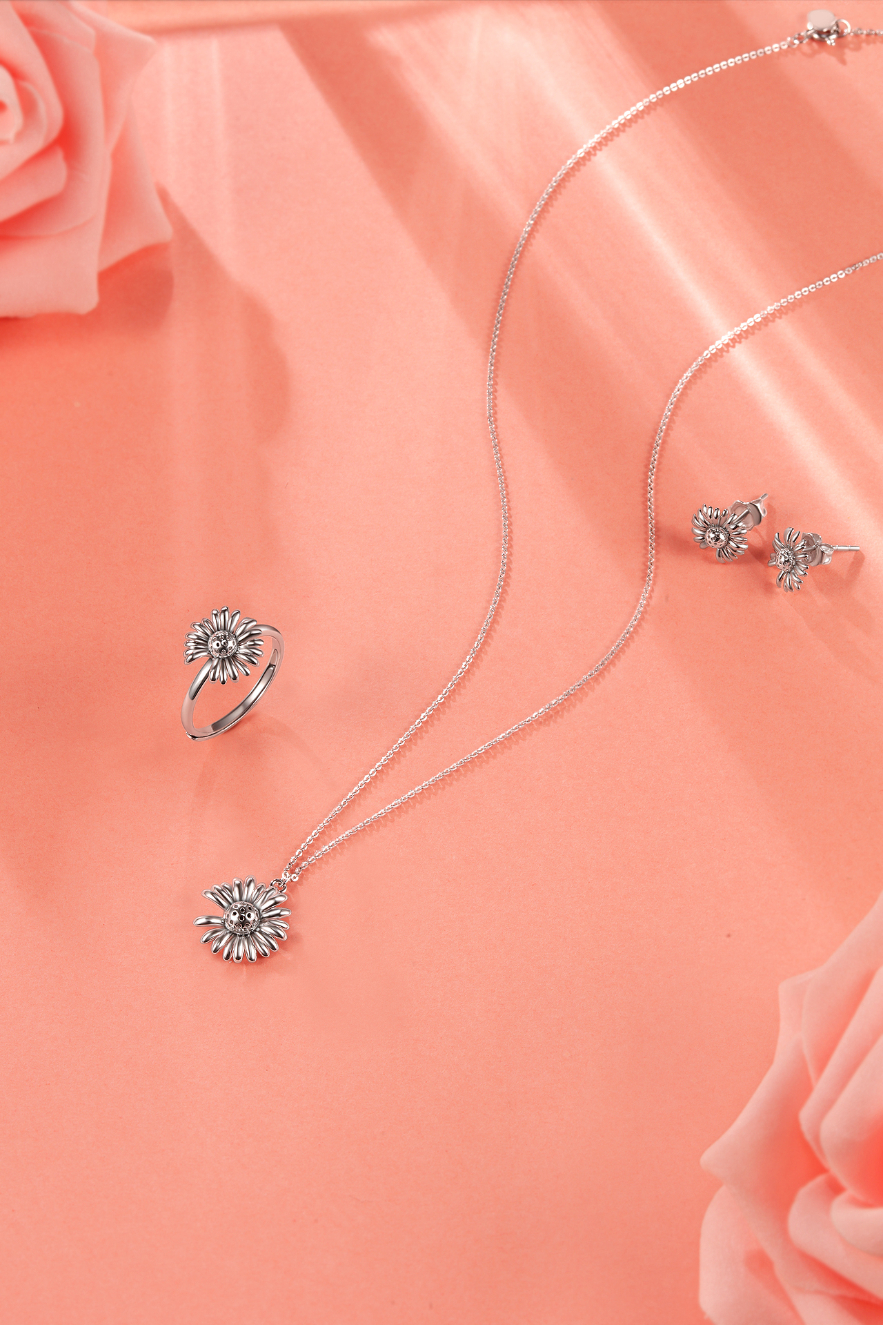 珠宝摄影修图 铂金小雏菊款式（图ZMjEwNjU1NzUy） - 产品摄影 - 站酷设计师藝摄影工作室原创素材 - 站酷ZCOOL