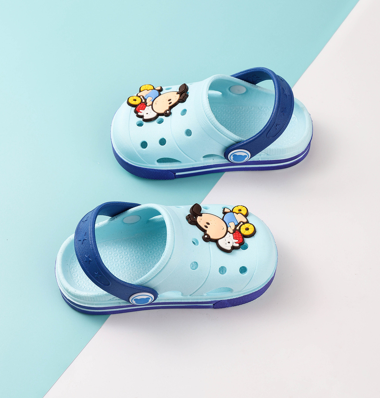 童鞋拍攝（圖ZMjA2NjczNDU2） - 產(chǎn)品攝影 - 站酷設(shè)計(jì)師錢曉濤原創(chuàng)素材 - 站酷ZCOOL