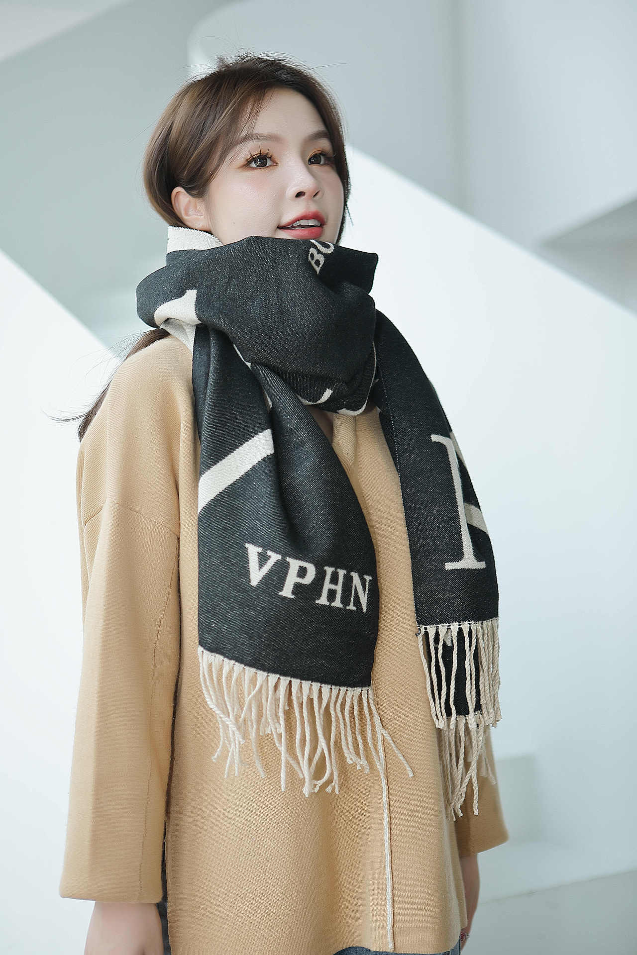 广州金也摄影-模特包包鞋子围巾帽子手套服装摄影拍摄