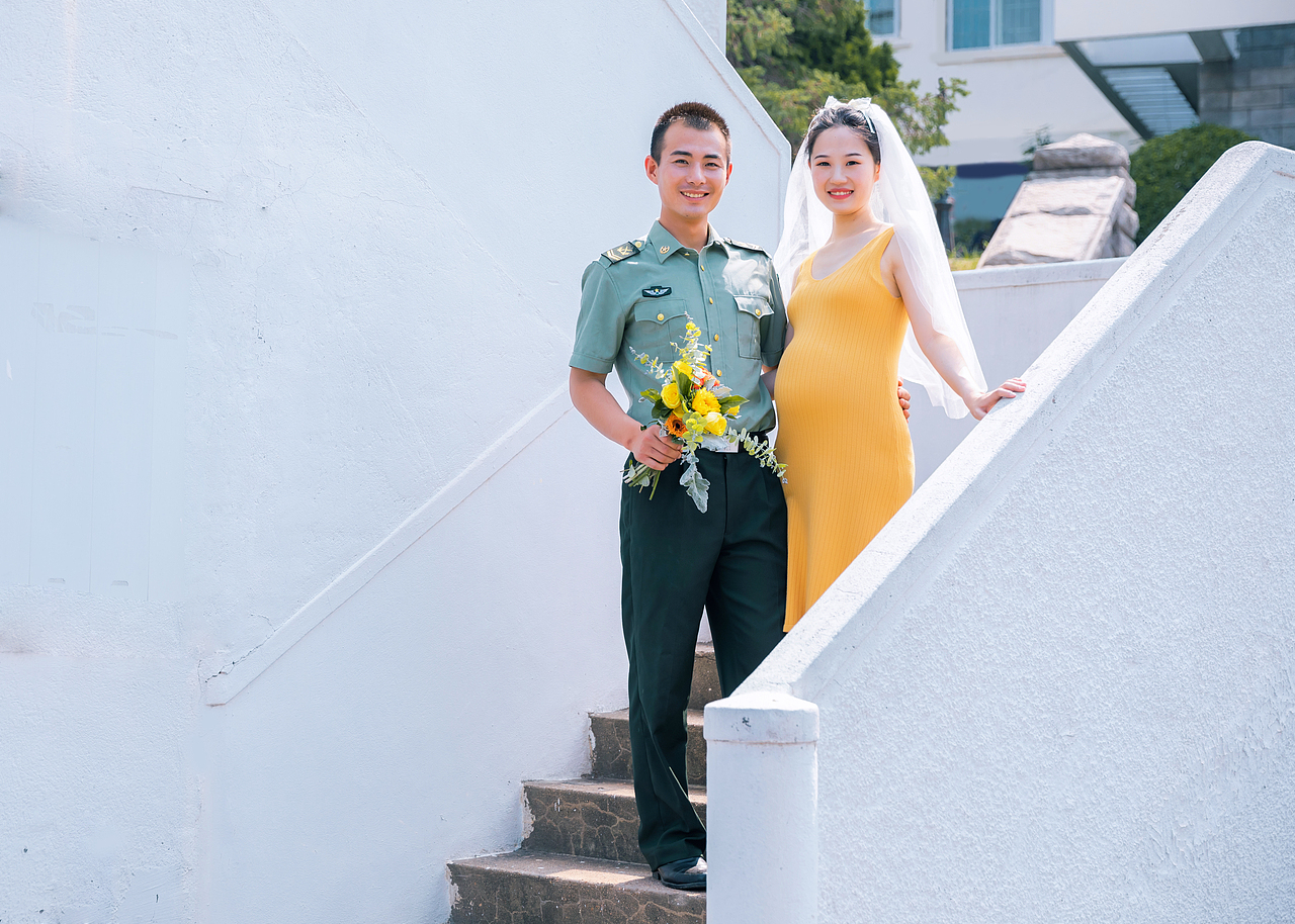 人像｜新生（图ZMzE2NzM5OTMy） - 人像摄影 - 站酷设计师张小猪ECHO原创素材 - 站酷ZCOOL