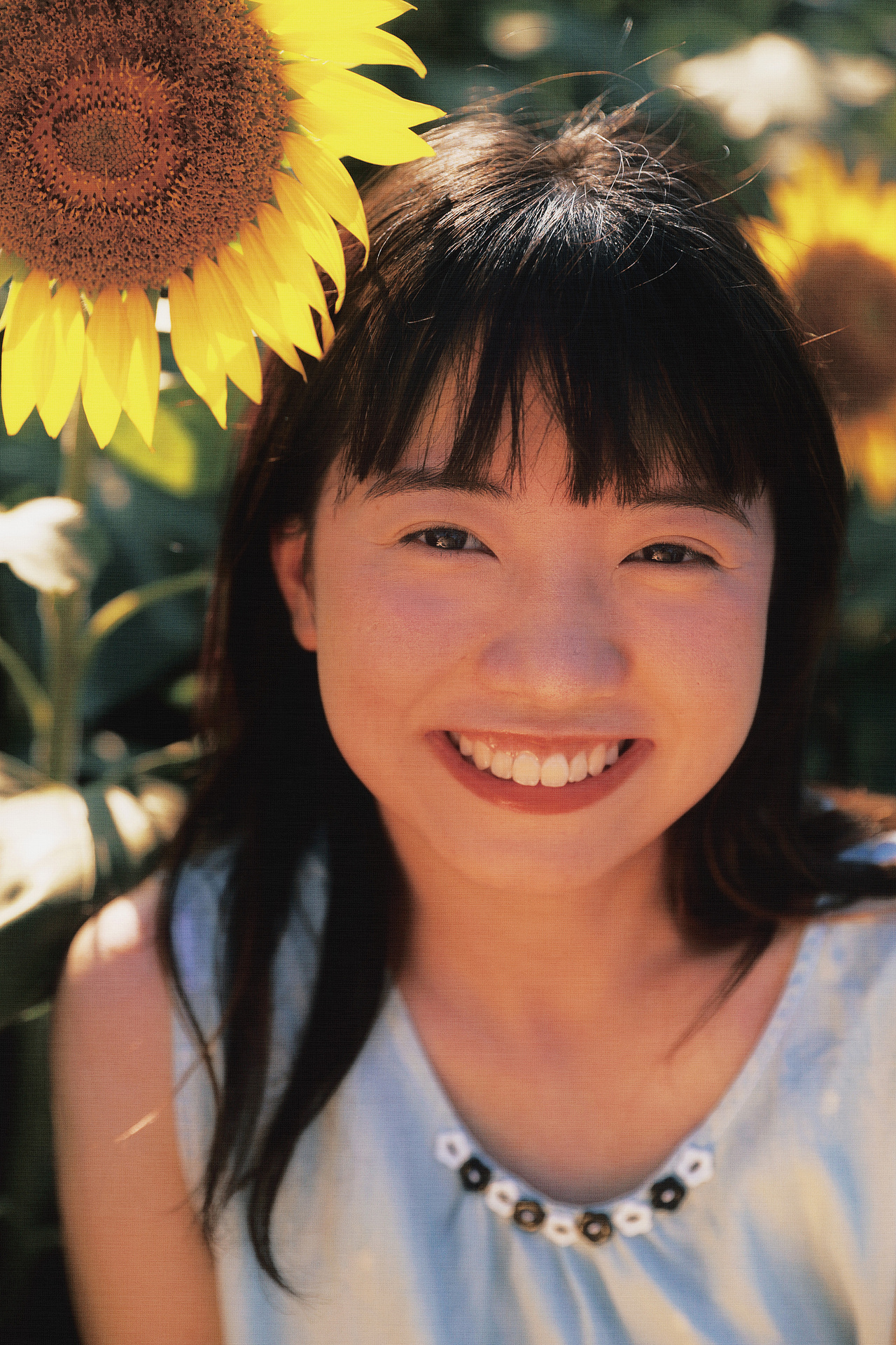 向日葵女孩（圖ZMzEzODY1Nzg0） - 人像攝影 - 站酷設(shè)計(jì)師路暢歐原創(chuàng)素材 - 站酷ZCOOL