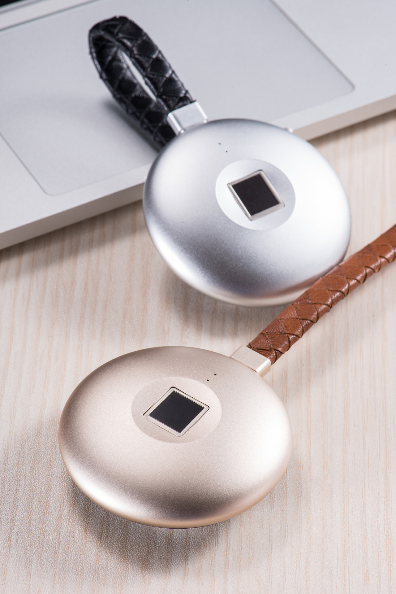 静物拍摄-指纹锁 金属质感 产品图片 电子器件摄影