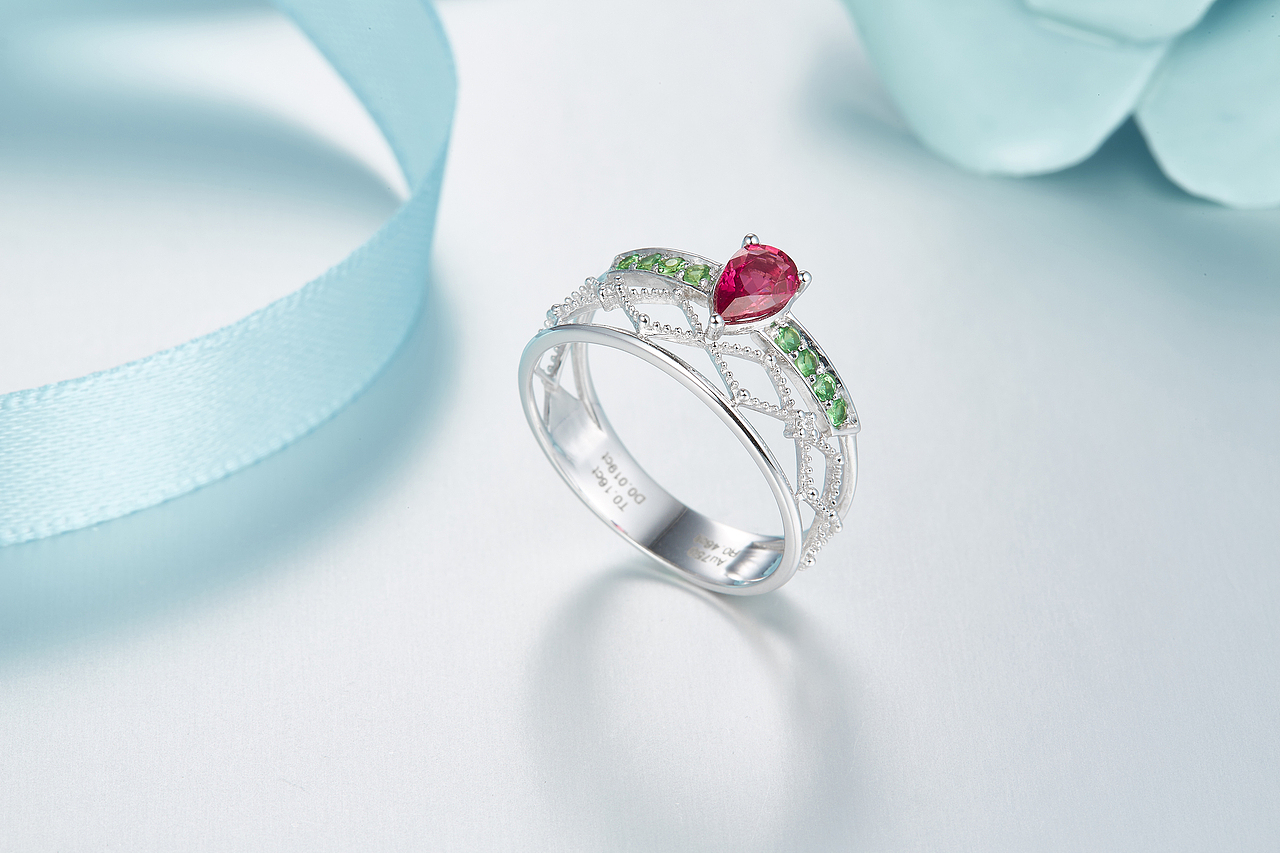 珠宝浅青色场景图商业摄影拍摄（图ZMTUxMTI2OTAw） - 产品摄影 - 站酷设计师商业摄影师陈剑波原创素材 - 站酷ZCOOL