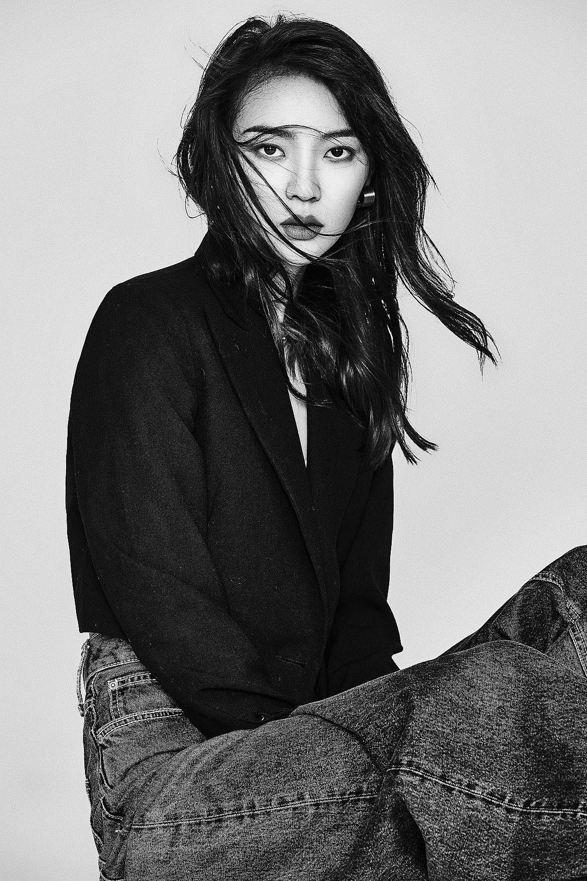 你看，連晚風也如期而至，你卻总也不來。（图ZMjYzMDM1MzY0） - 人像摄影 - 站酷设计师模特经纪JACKY原创素材 - 站酷ZCOOL