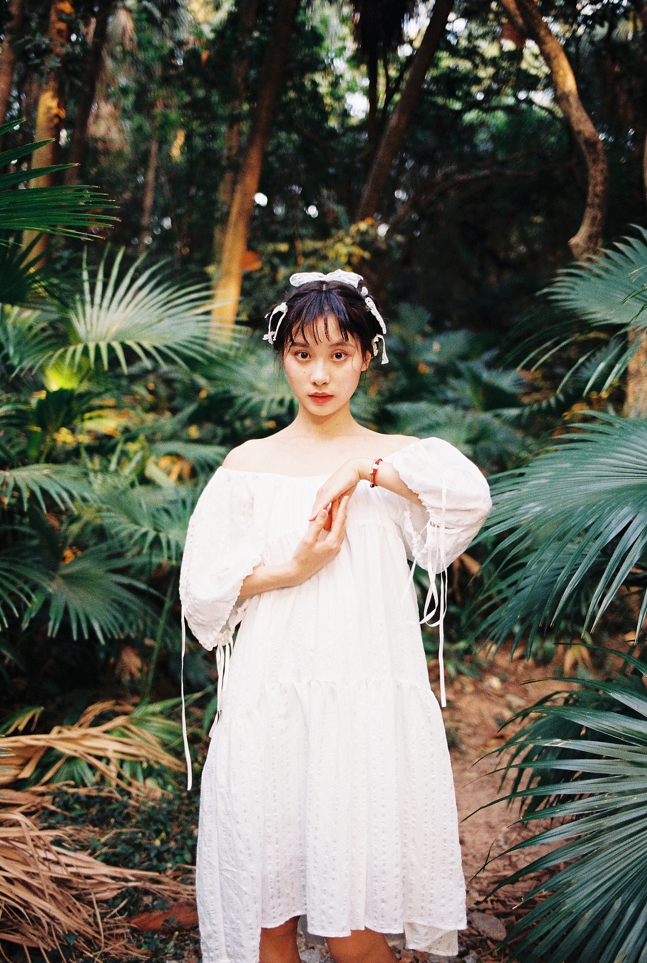 穿白裙子的女孩（图ZMTg5NTY3NDg4） - 人像摄影 - 站酷设计师SOPHY欧尼原创素材 - 站酷ZCOOL