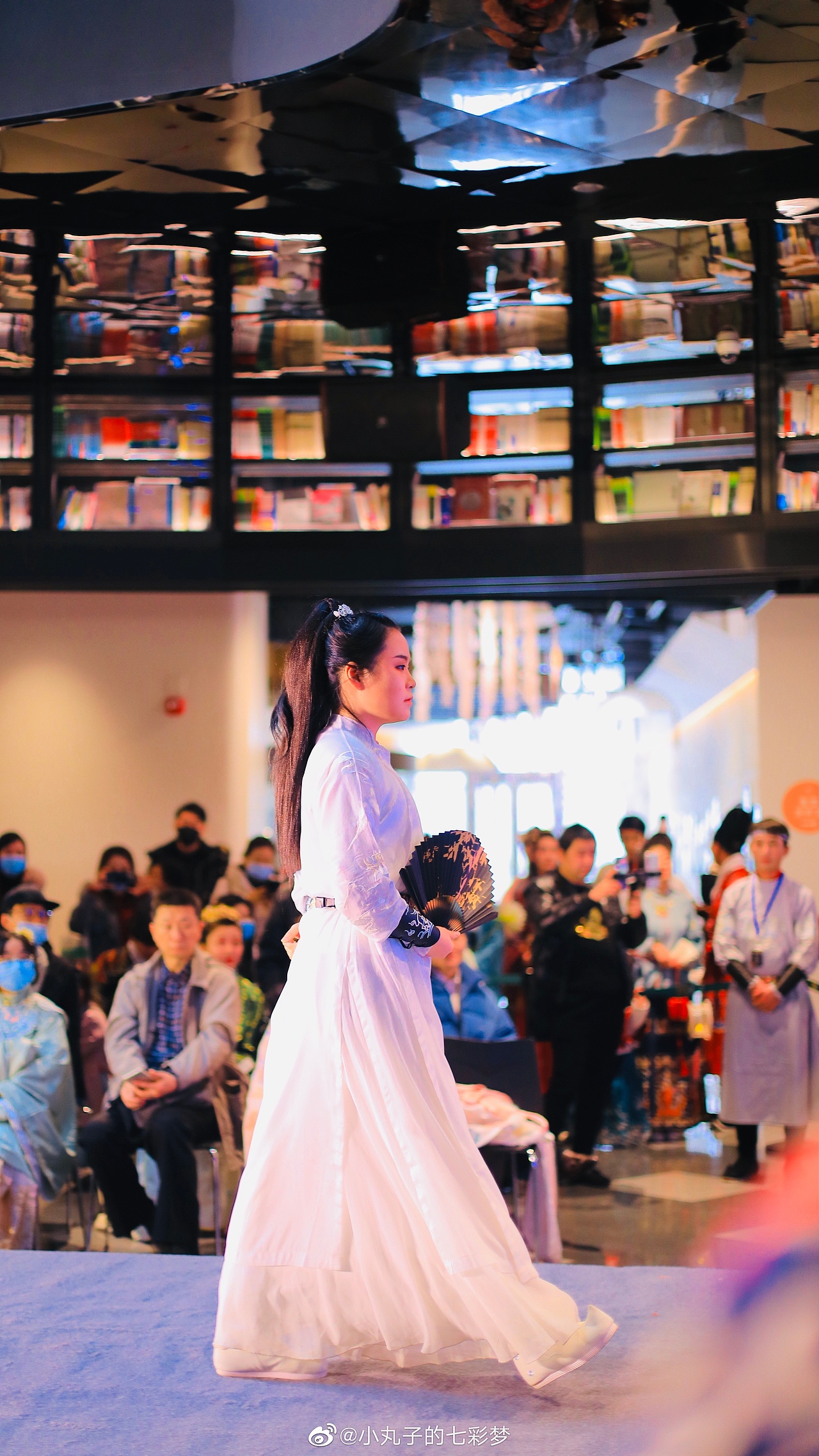 蓝海风～汉服国际模特大赛（图ZMjM1NTU2NjI0） - 人像摄影 - 站酷设计师小丸子的七彩梦原创素材 - 站酷ZCOOL