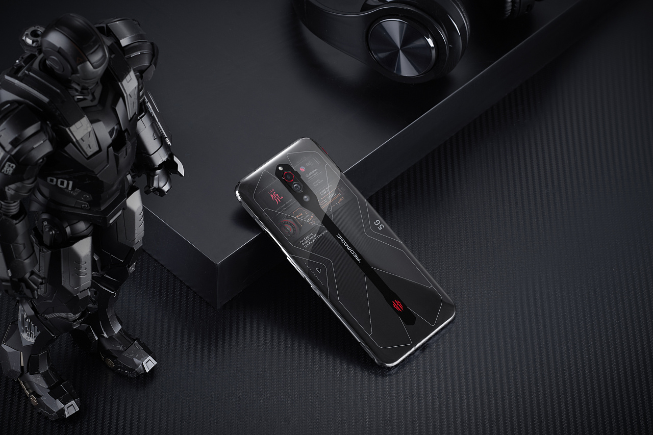 红魔5g氘锋透明版媒体图拍摄
