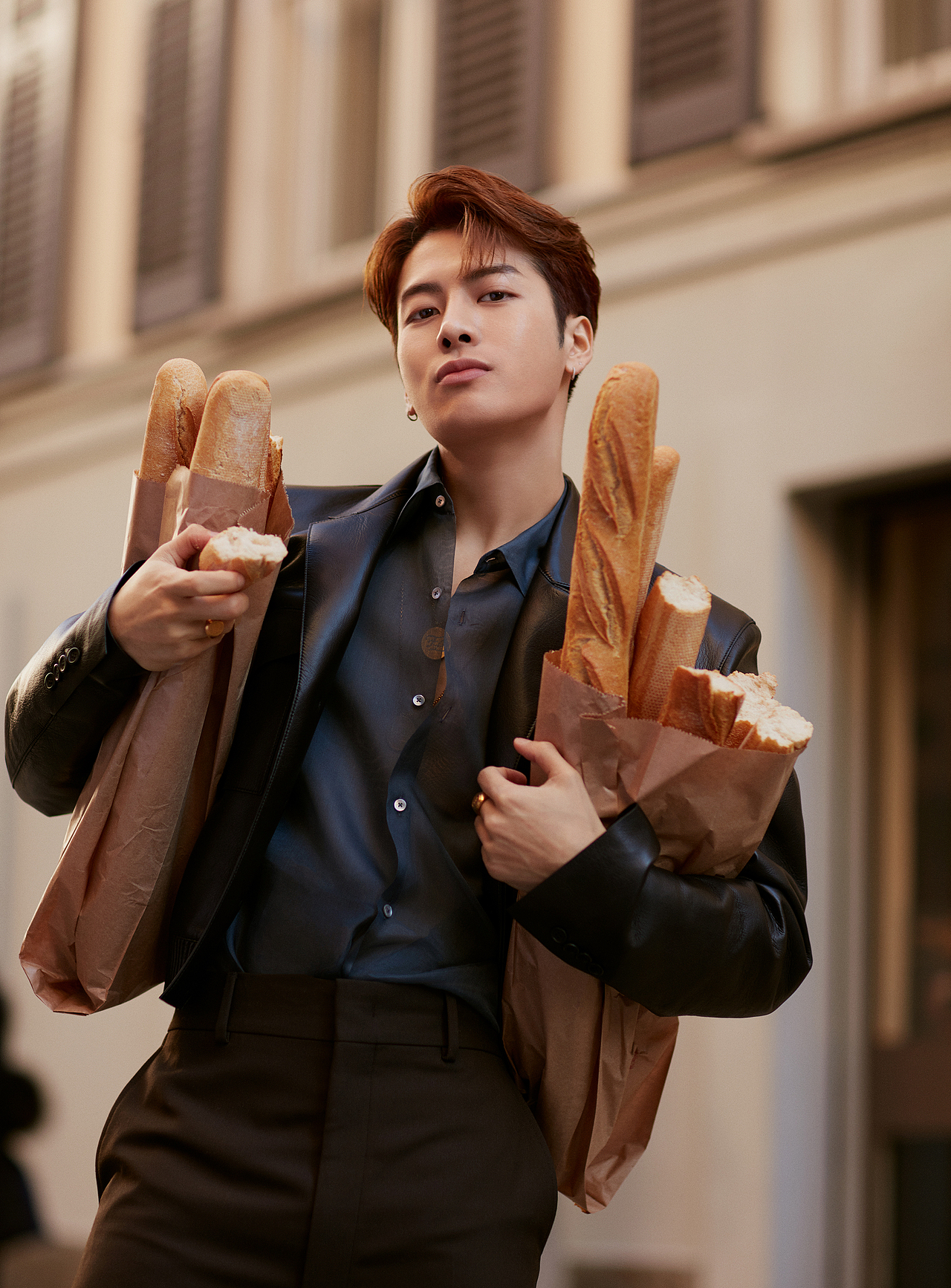 王嘉尔时尚先生封面