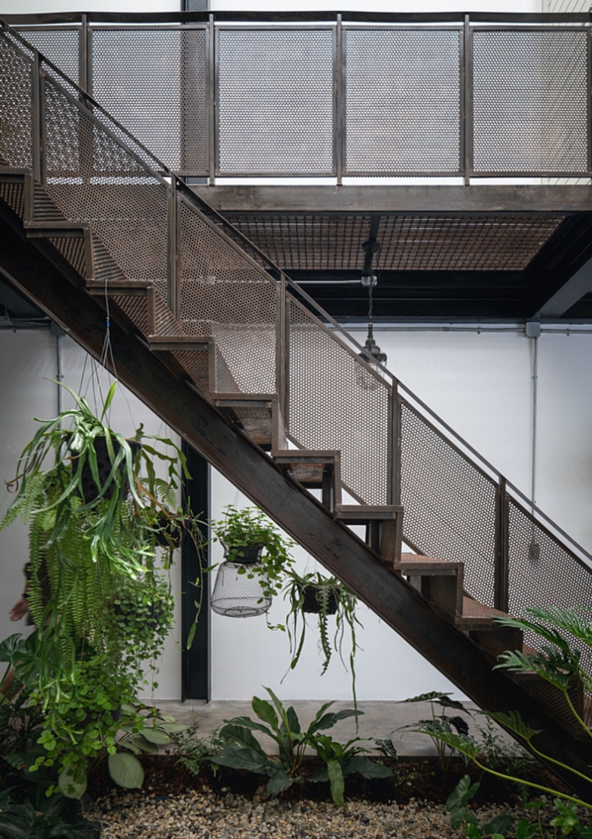 热带水泥工业风自然系有氧挑高建筑