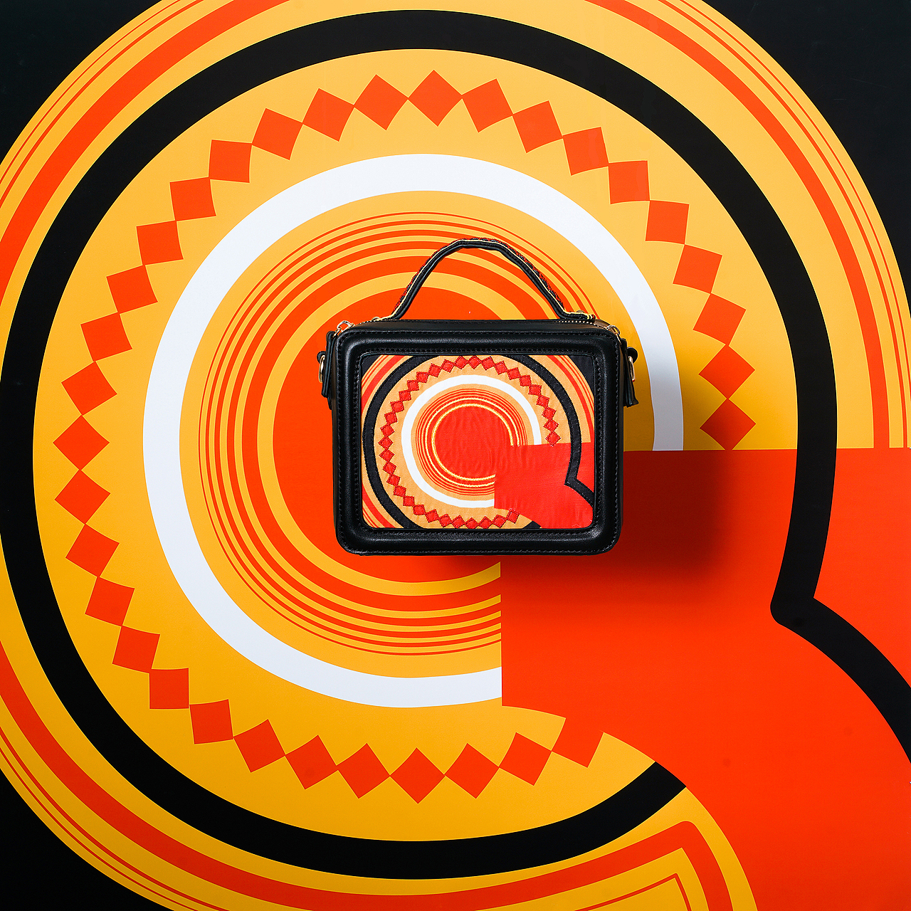 一体 民族纹样 图案 包包 静物（图ZMTg0NTgwOTY0） - 产品摄影 - 站酷设计师宣打包原创素材 - 站酷ZCOOL