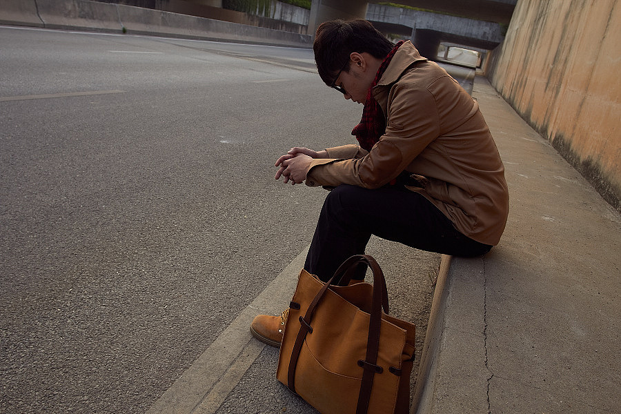 等待（图ZNDc0OTEyOA==） - 人像摄影 - 站酷设计师harman原创素材 - 站酷ZCOOL