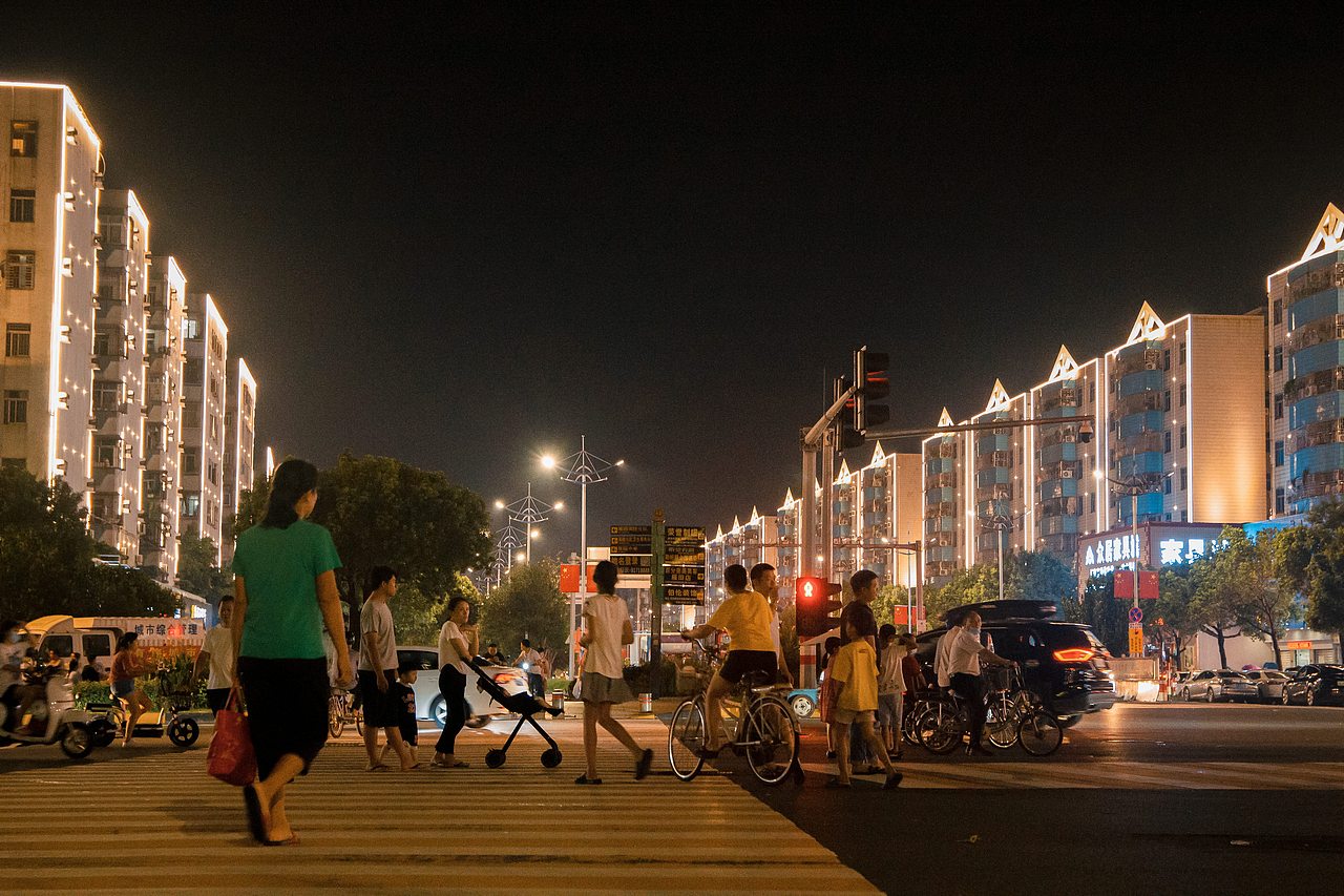 东莞凤岗雁田周边街景城市夜景