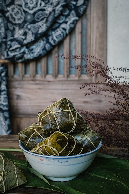 山林食纪之初月壁纸