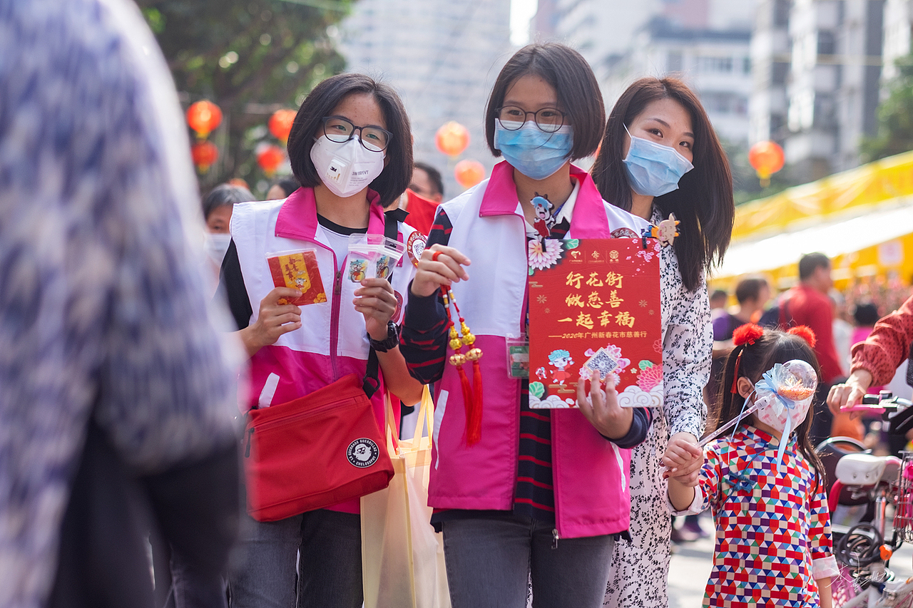 花市街拍 - 年味『续』（图ZMTk0NjkxNTQ0） - 人文/纪实摄影 - 站酷设计师李翔DennisLee原创素材 - 站酷ZCOOL