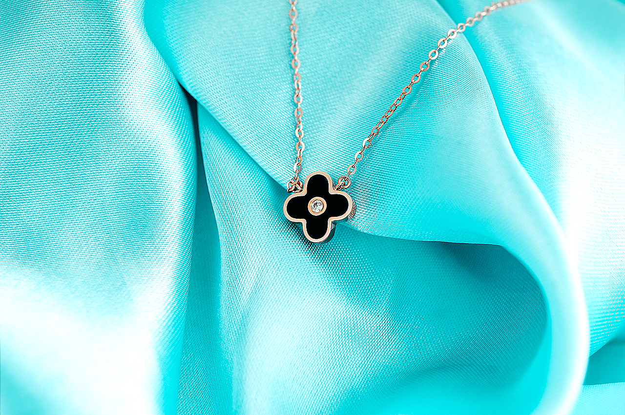 珠宝摄影-四叶草