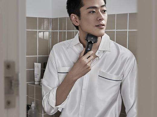 松下 “小锤子”剃须刀  LM31 海报拍摄