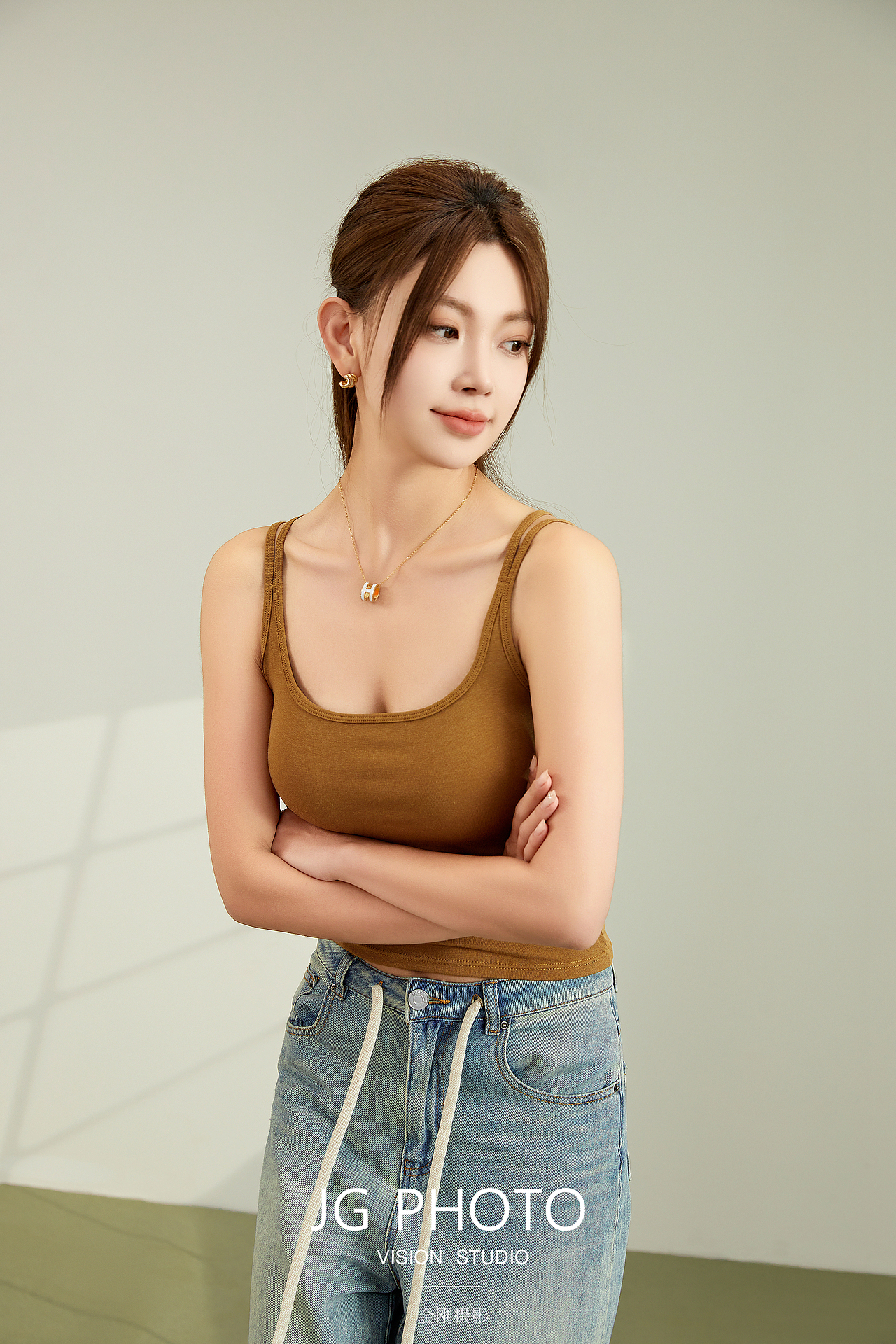 背心拍摄（图ZMzY5MTY5MzI0） - 产品摄影 - 站酷设计师不二001原创素材 - 站酷ZCOOL