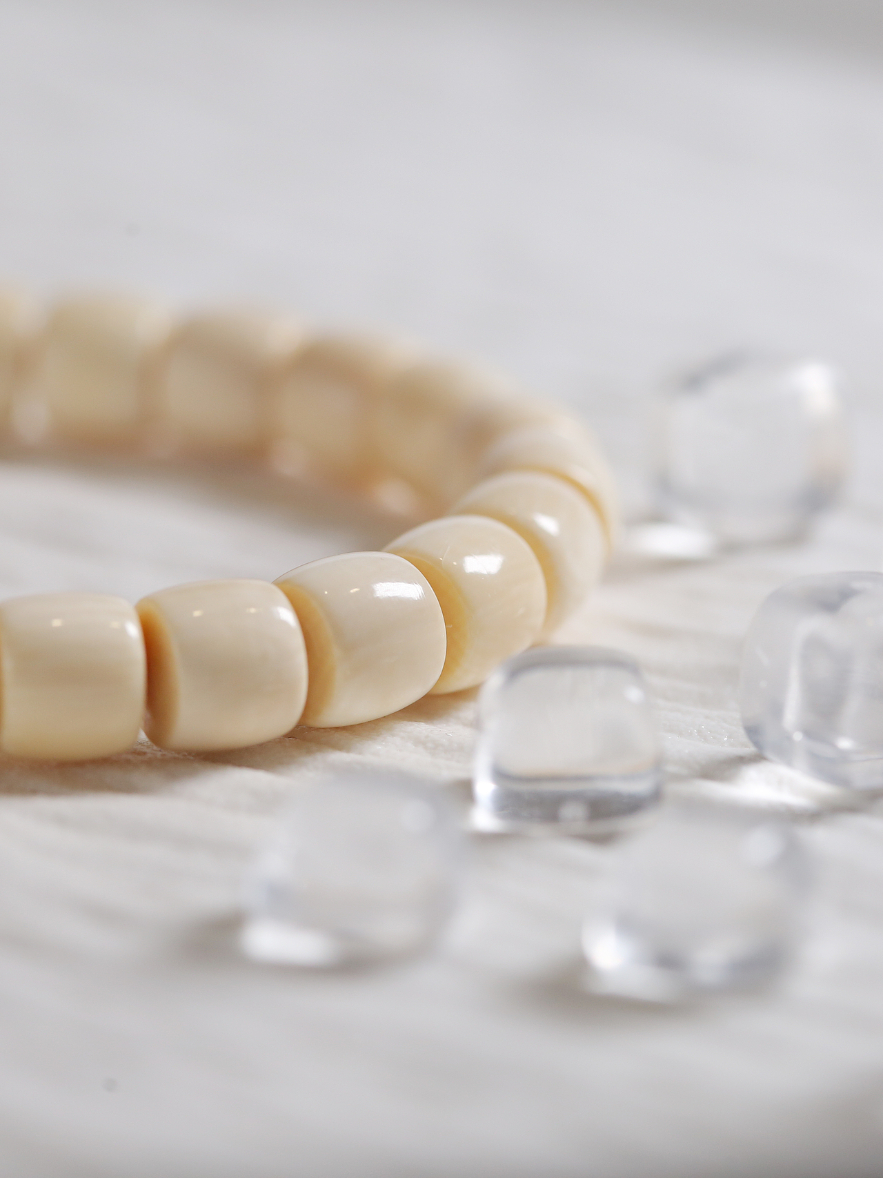 猛犸象牙-珍稀白色黄金：不可再生资源