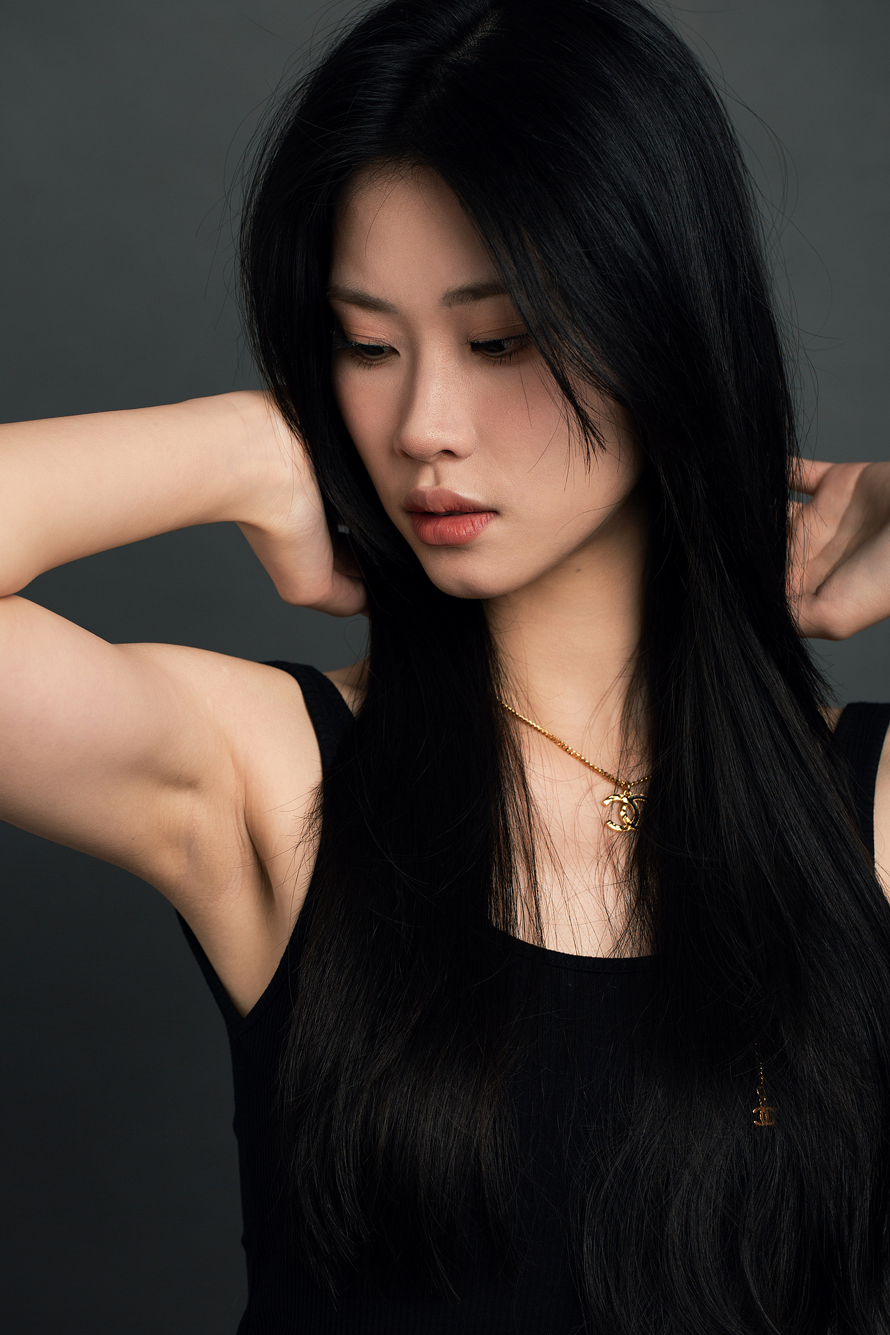 靠近肖像的写真照片