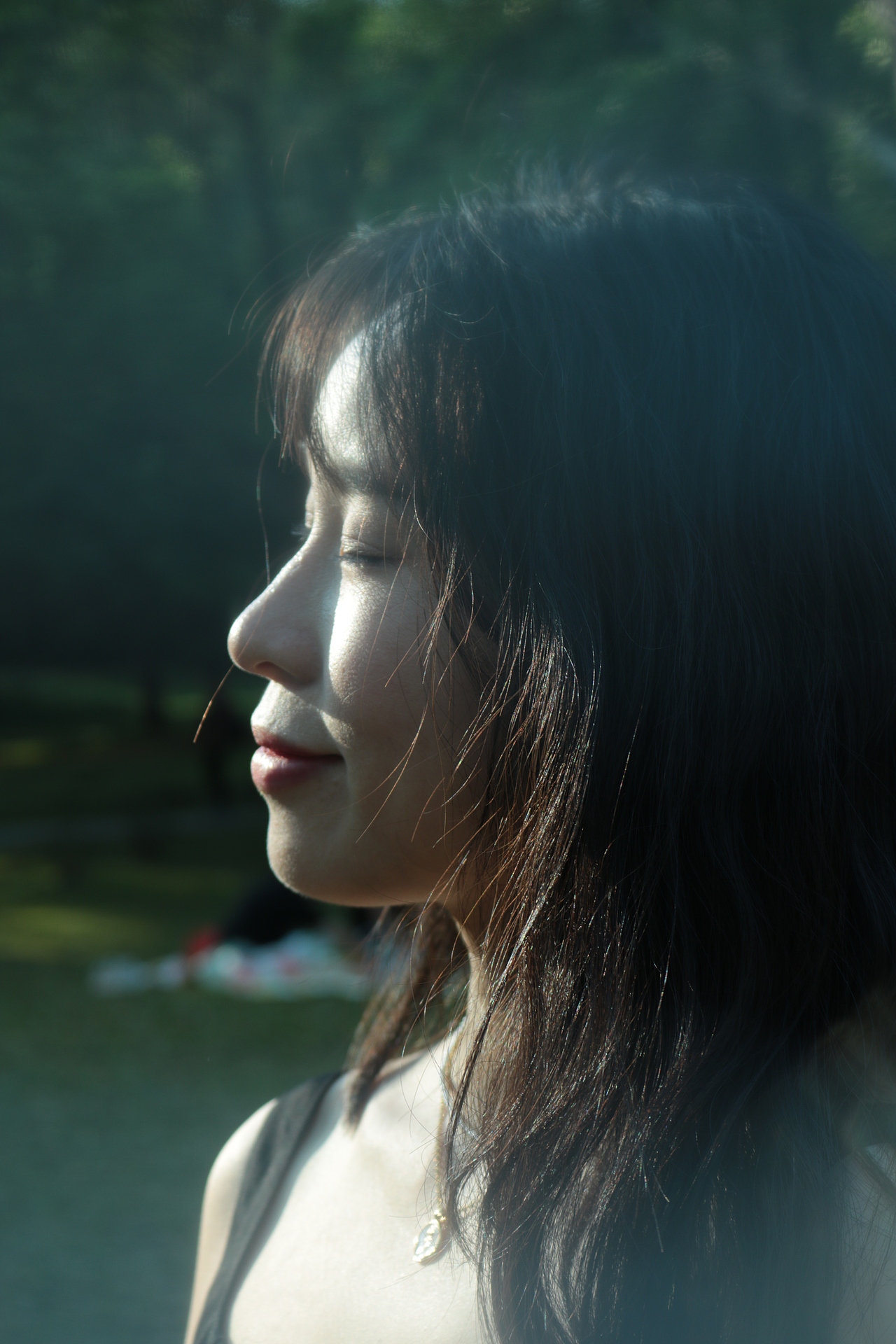 再放一波生图,小姐姐侧颜绝了