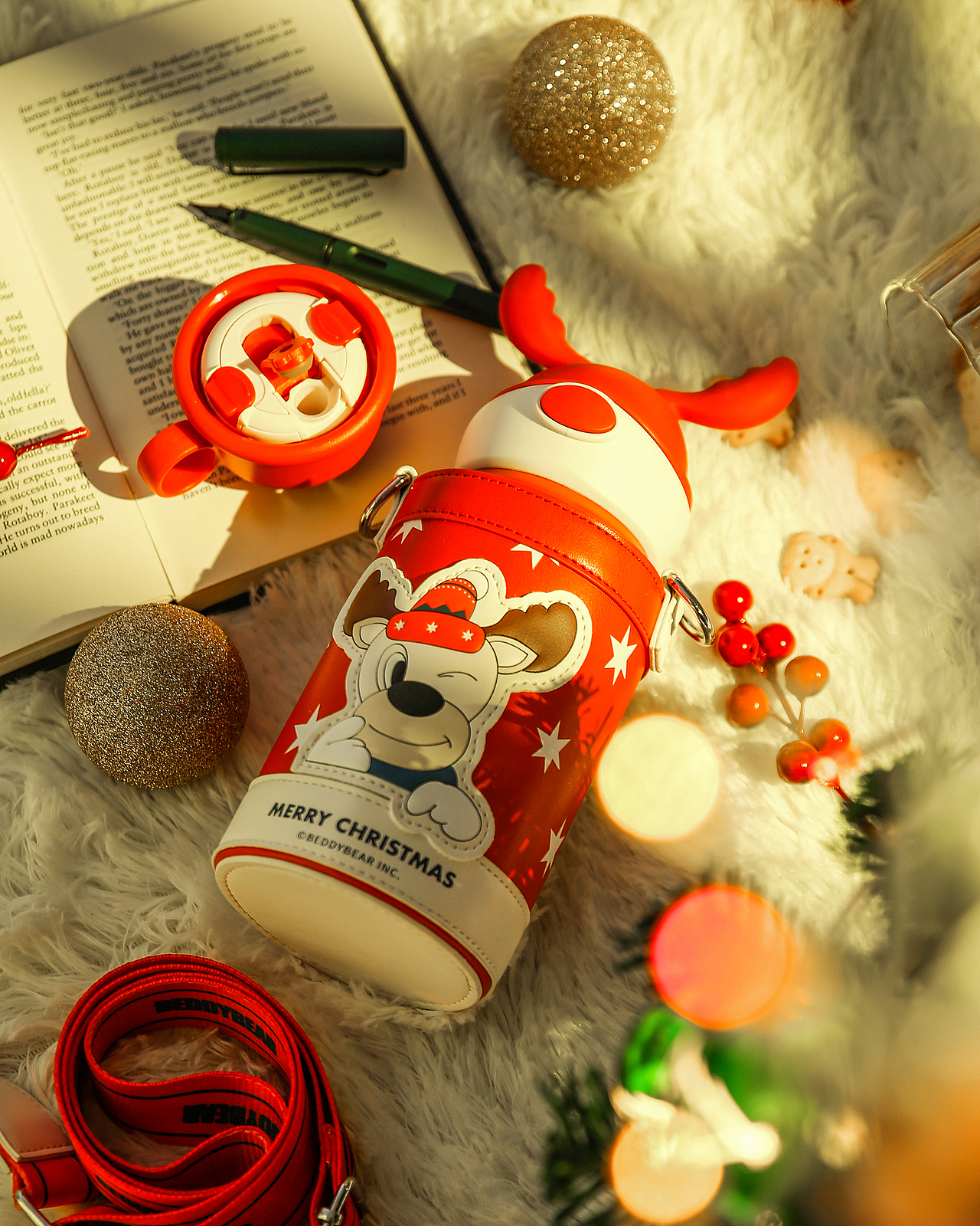 圣诞保温杯（图ZMzI0NzgzMDA0） - 产品摄影 - 站酷设计师预览摄影阿毛原创素材 - 站酷ZCOOL