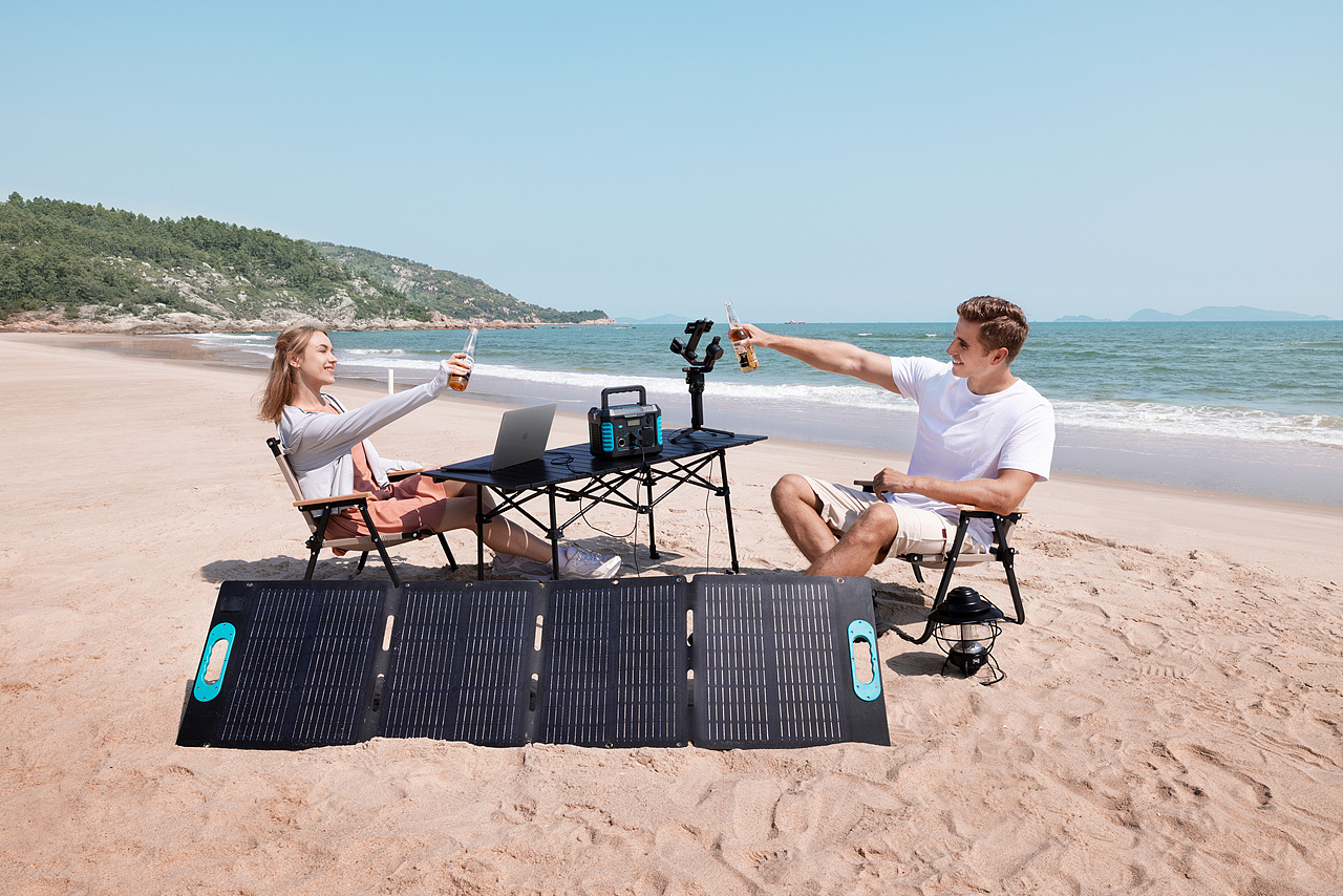 罗马仕雷霆系列 RS300-1500 户外电源拍摄