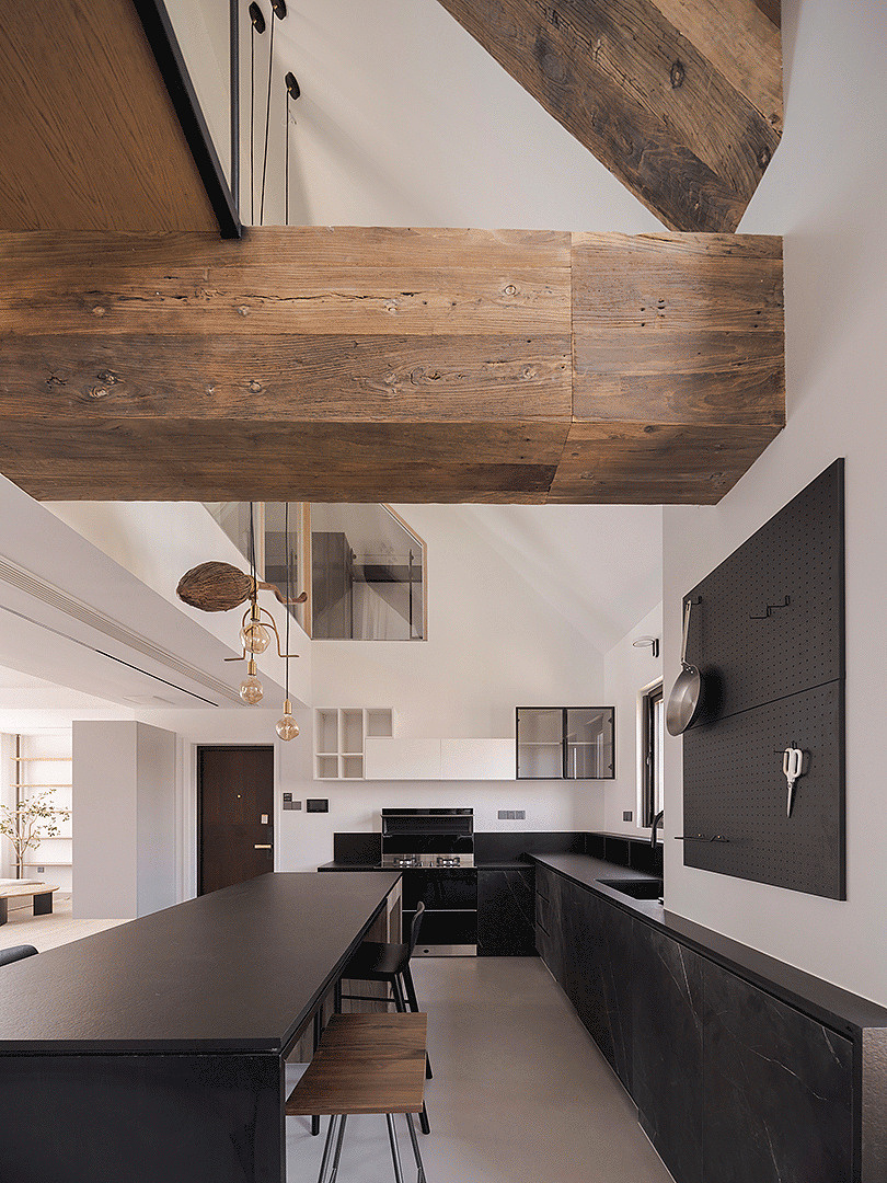 顶层LOFT 天马行空的90后婚房