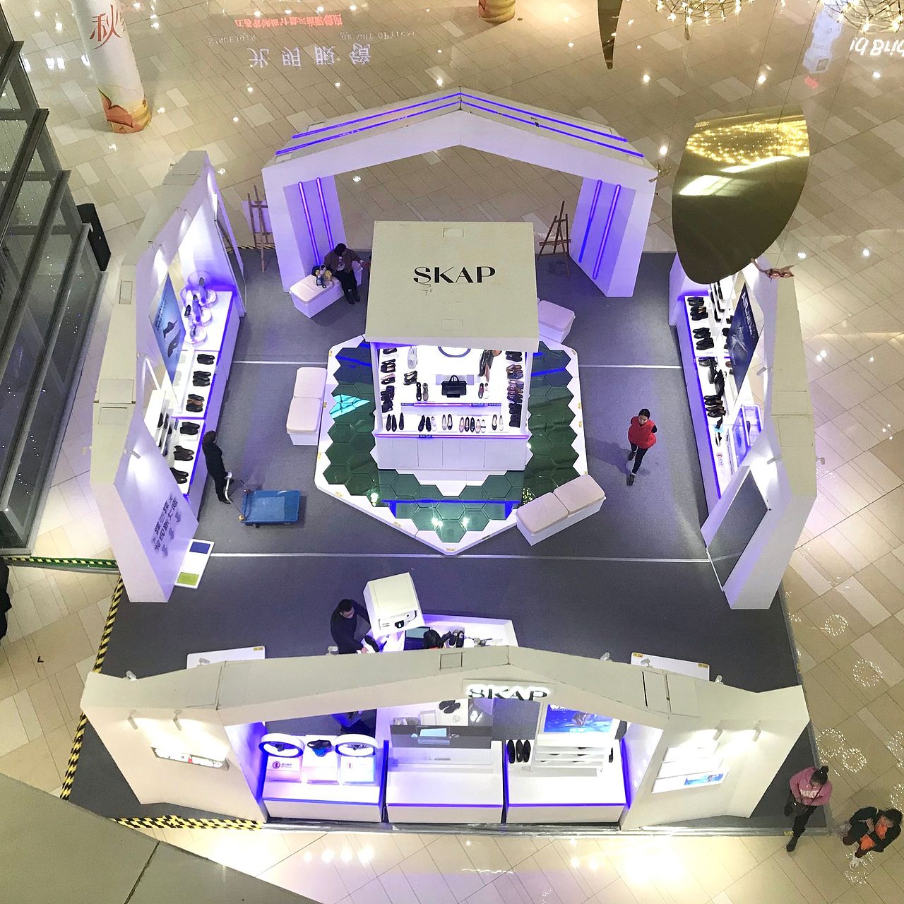 产品橱窗/展示展览/陈列关注私信版权深圳/平面设计师/218天前/32浏览