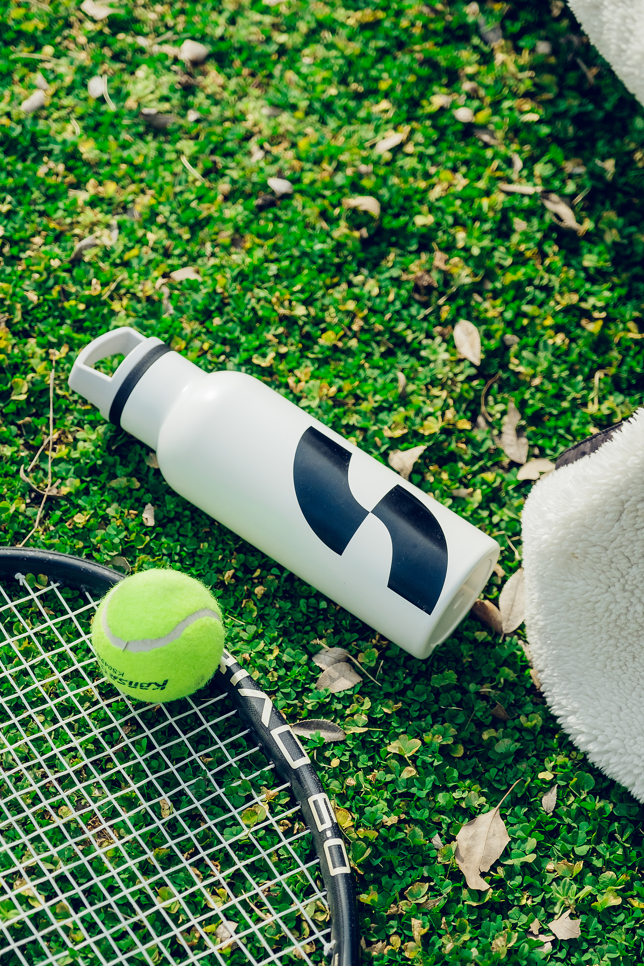 运动水壶保温杯拍摄（图ZMzMzMzAxNzA0） - 产品摄影 - 站酷设计师鲸鱼papa原创素材 - 站酷ZCOOL