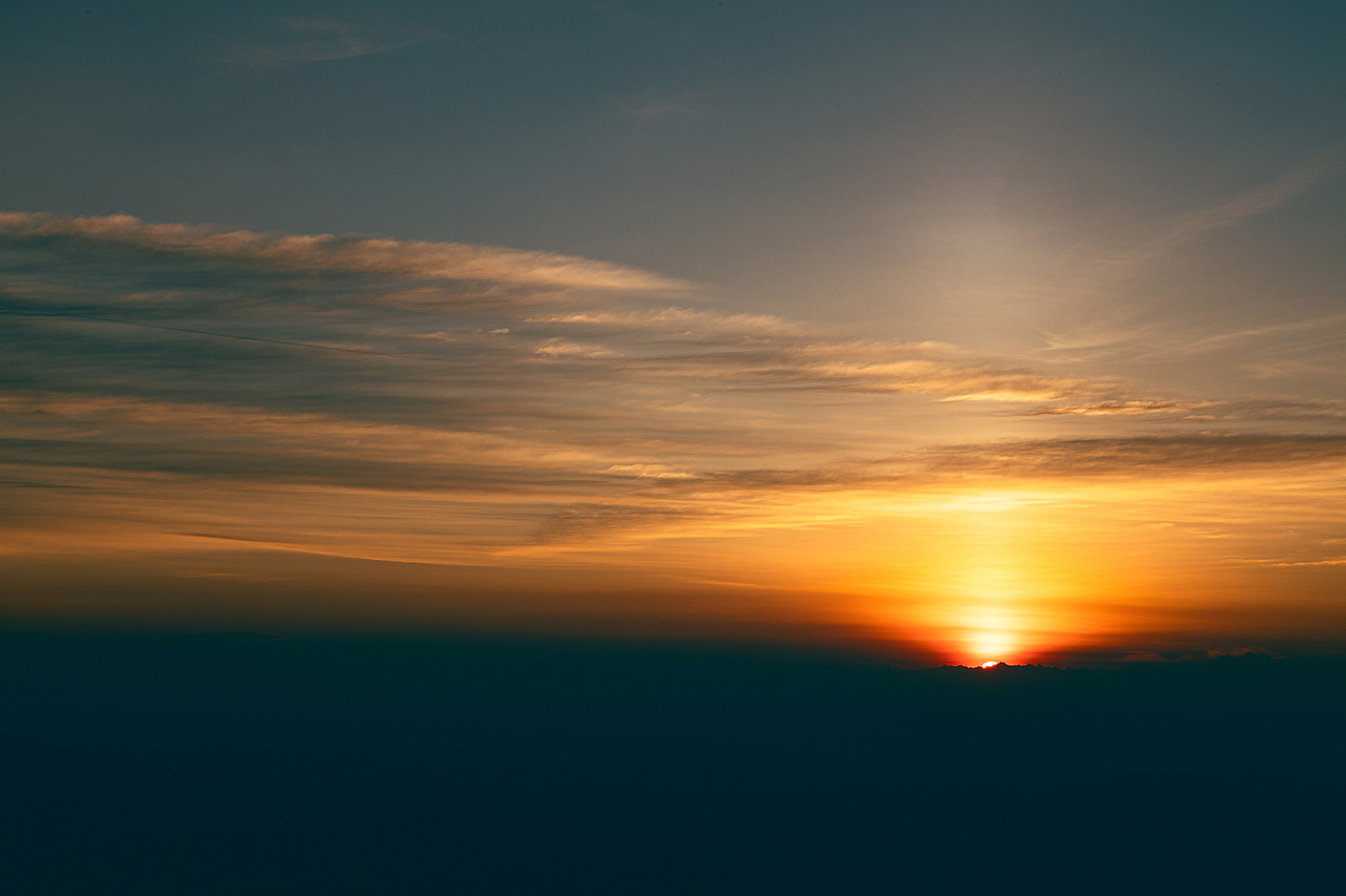 跋涉几座山,换你一夕神采