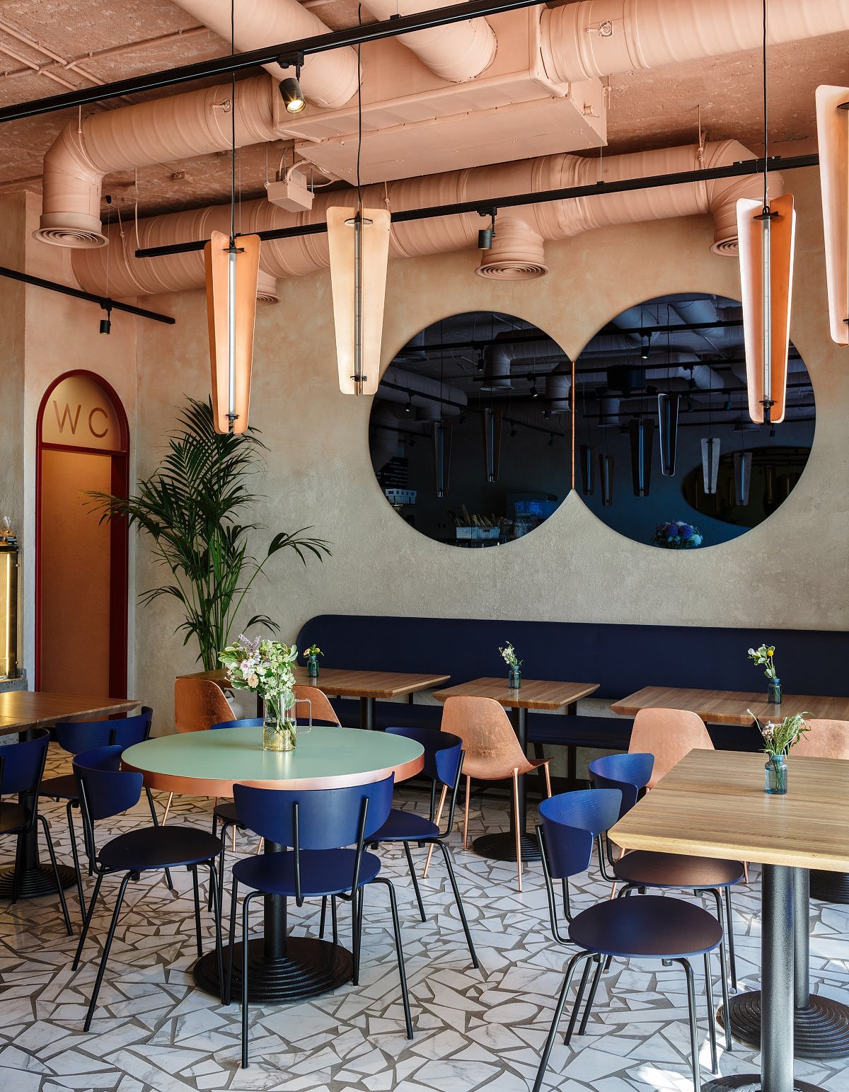 俄罗斯风格咖啡馆餐厅装修设计案例鉴赏——轻奢现代（图ZMzE5NzI4OTY4） - 商业空间设计 - 站酷设计师成都有木设计原创素材 - 站酷ZCOOL